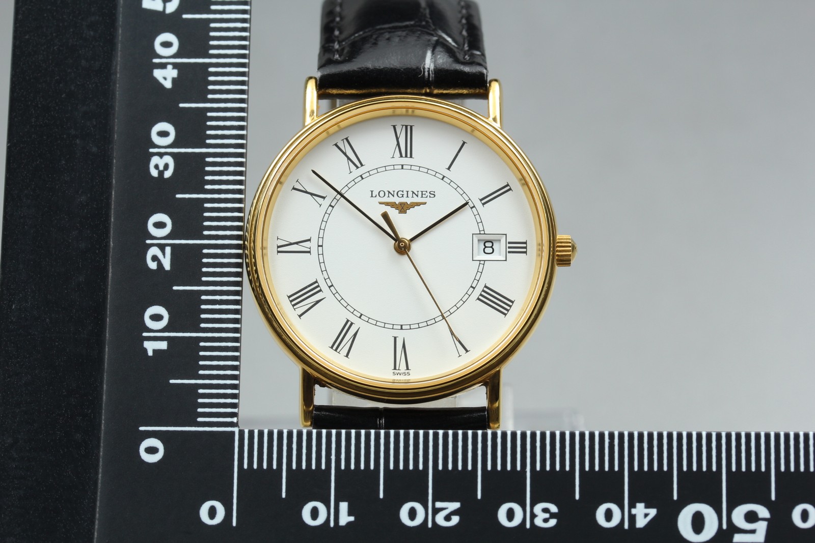 [MINT] Longines Grand Classic L4.720.2 33mm White Roman Date Quartz Men’s Watch