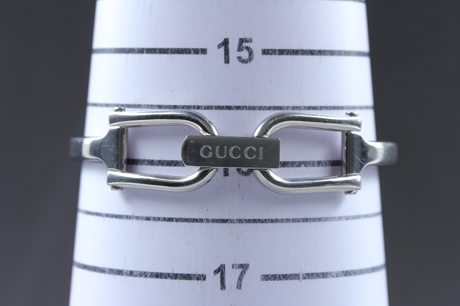 [Near MINT] Vintage GUCCI 1500L 12mm Pink Shell 1P Diamond Quartz Women’s Watch