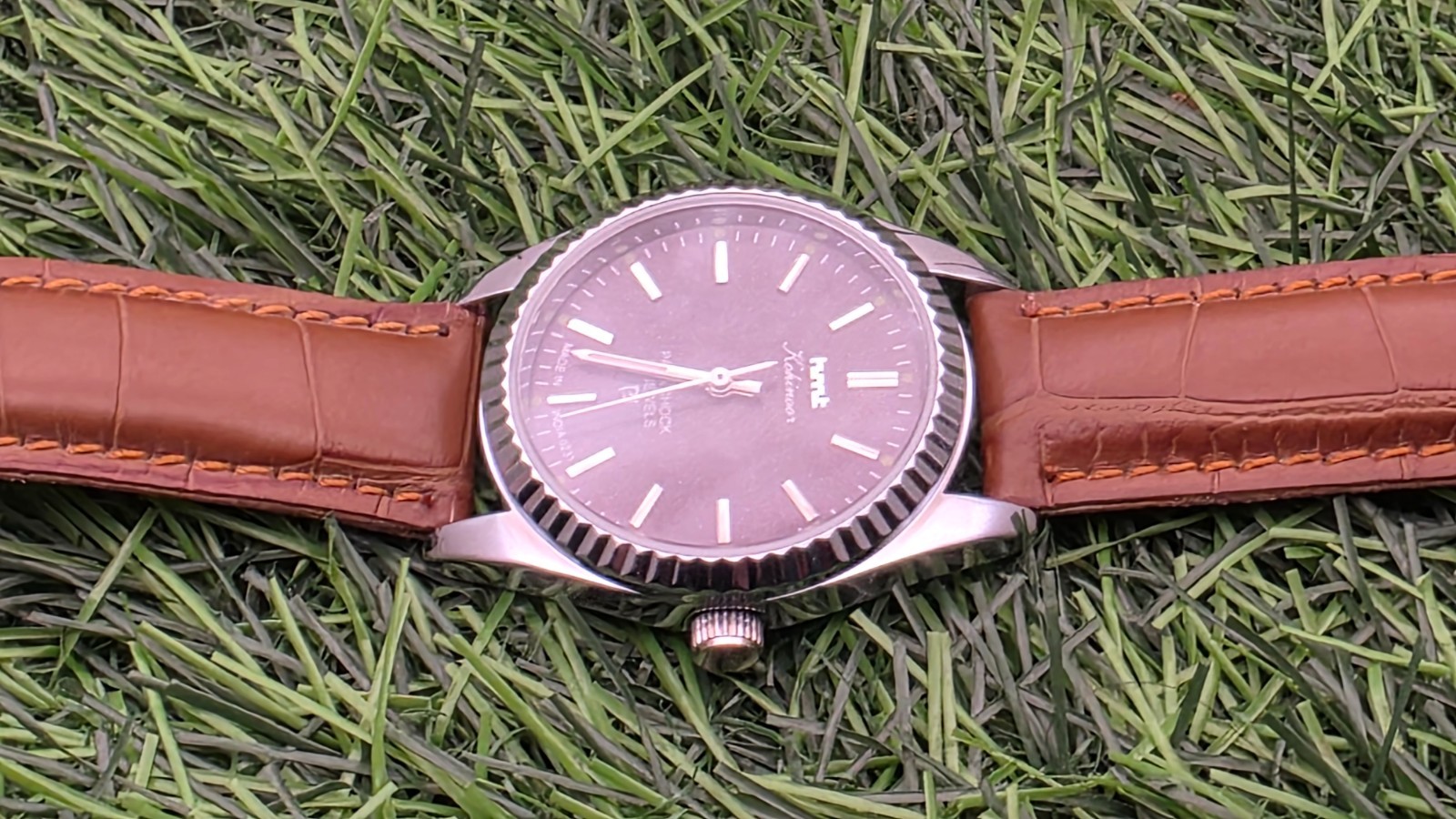 Beautiful Mens HMT Kohinoor Parashock Mechanical Wind 17J Watch