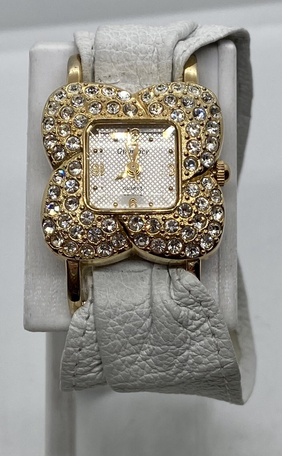 Gramercy Ladies Watch New Battery Installed White Snap Close Band Gold Iced Dial