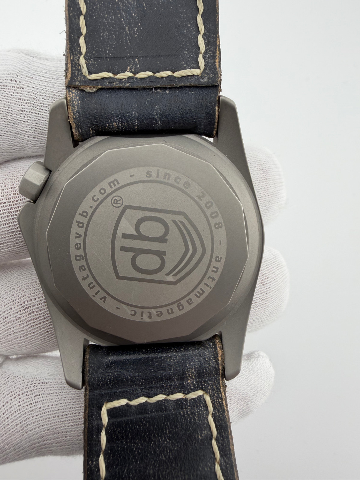 Vintage-VDB F24 Titanium – vintage leather strap – SWISS movement – BRAND NEW