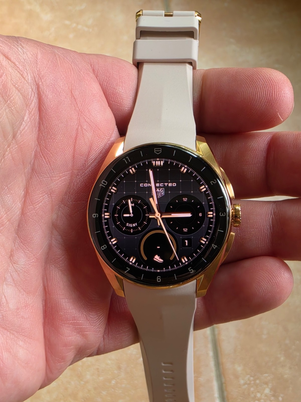 TAG Heuer SBT8011.BT0036 Calibre E5 Connected Golden Bright Rose Gold 40mm Watch