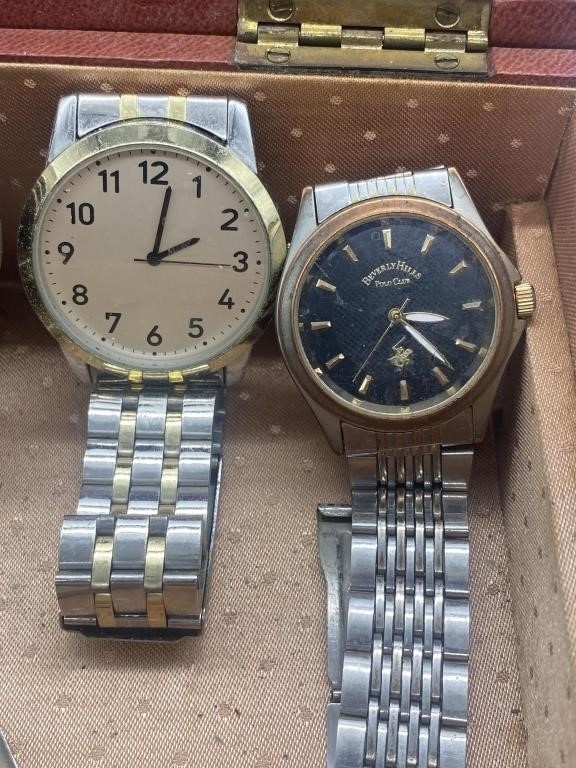 Vintage grouping of 13 wrist and pocket watches plus box, none tested, need TLC