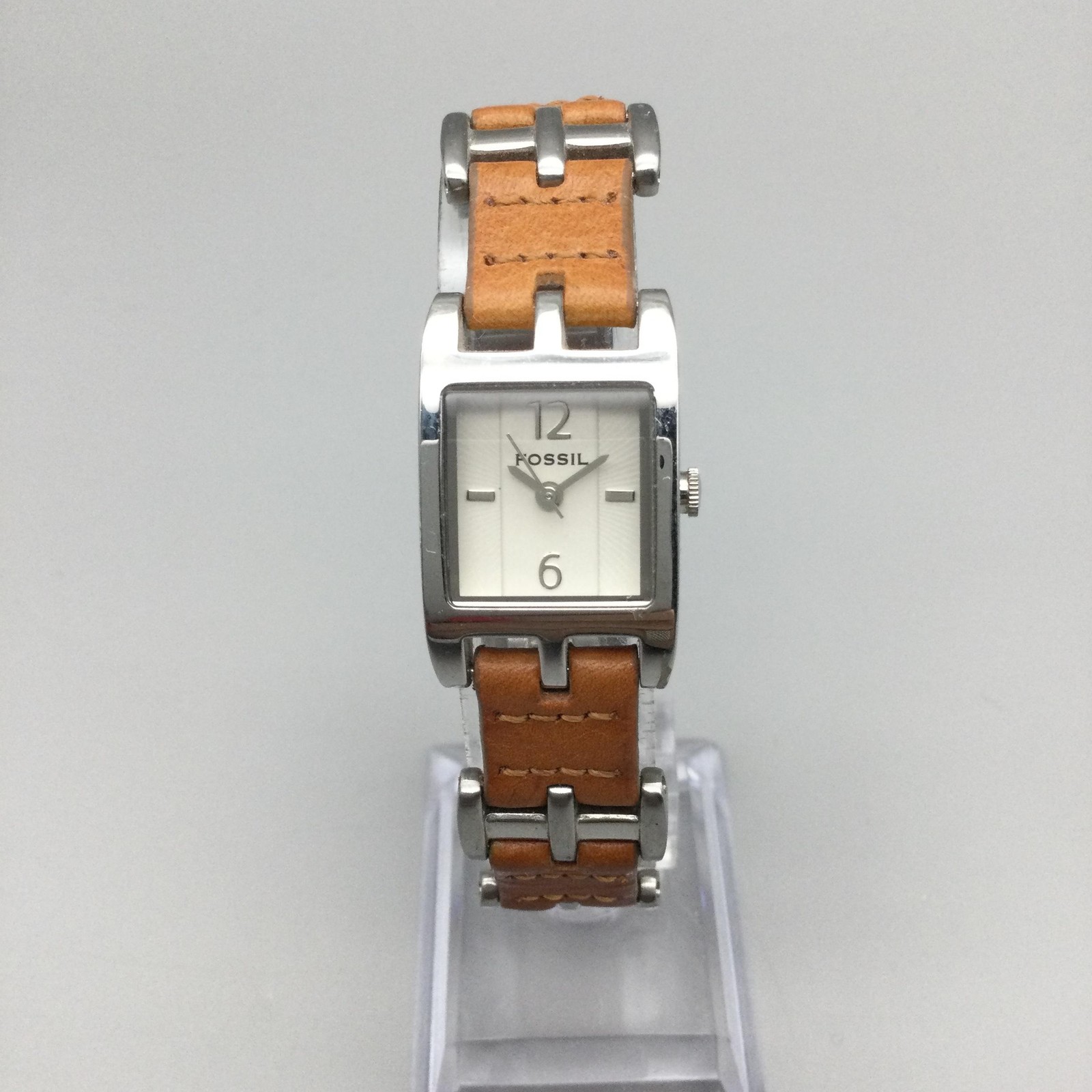 Fossil Womens Watch 18mm Silver Tone Tan Leather ES-9233 New Battery 6.75″