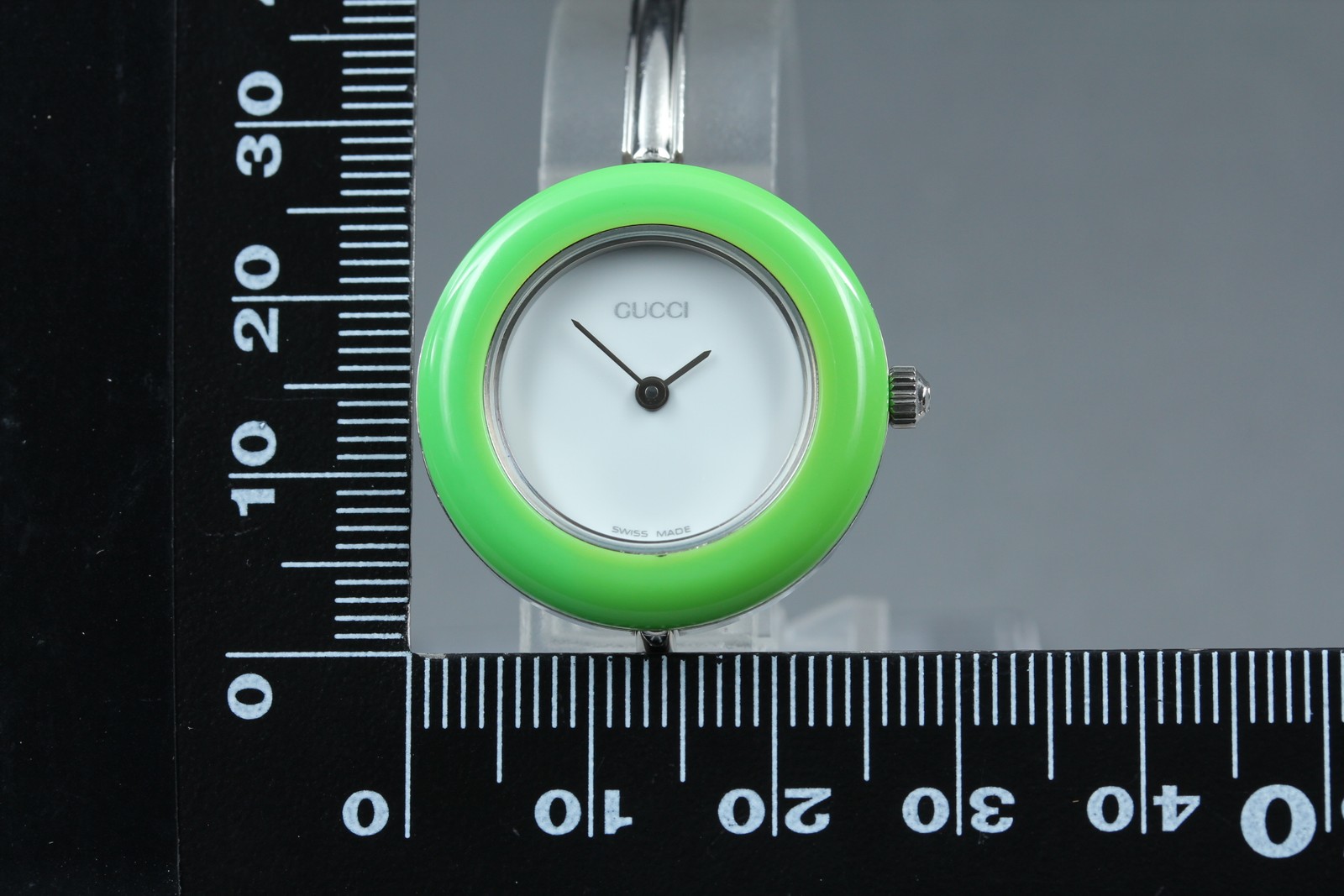 Vintage Gucci Change Bezel 11/12.2L Light Green Bezel Silver Women’s Qz Watch