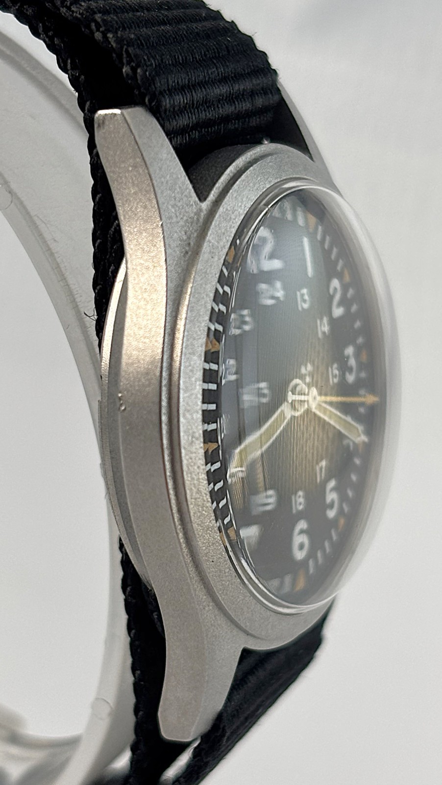 Vintage Hamilton Stainless Steel Mil-W-46374B US Military Mens Watch Dec 1982