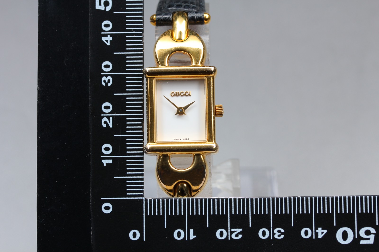 [Near MINT] gucci 1800L 16mm White Dial Quartz Women’s Watch From JAPAN
