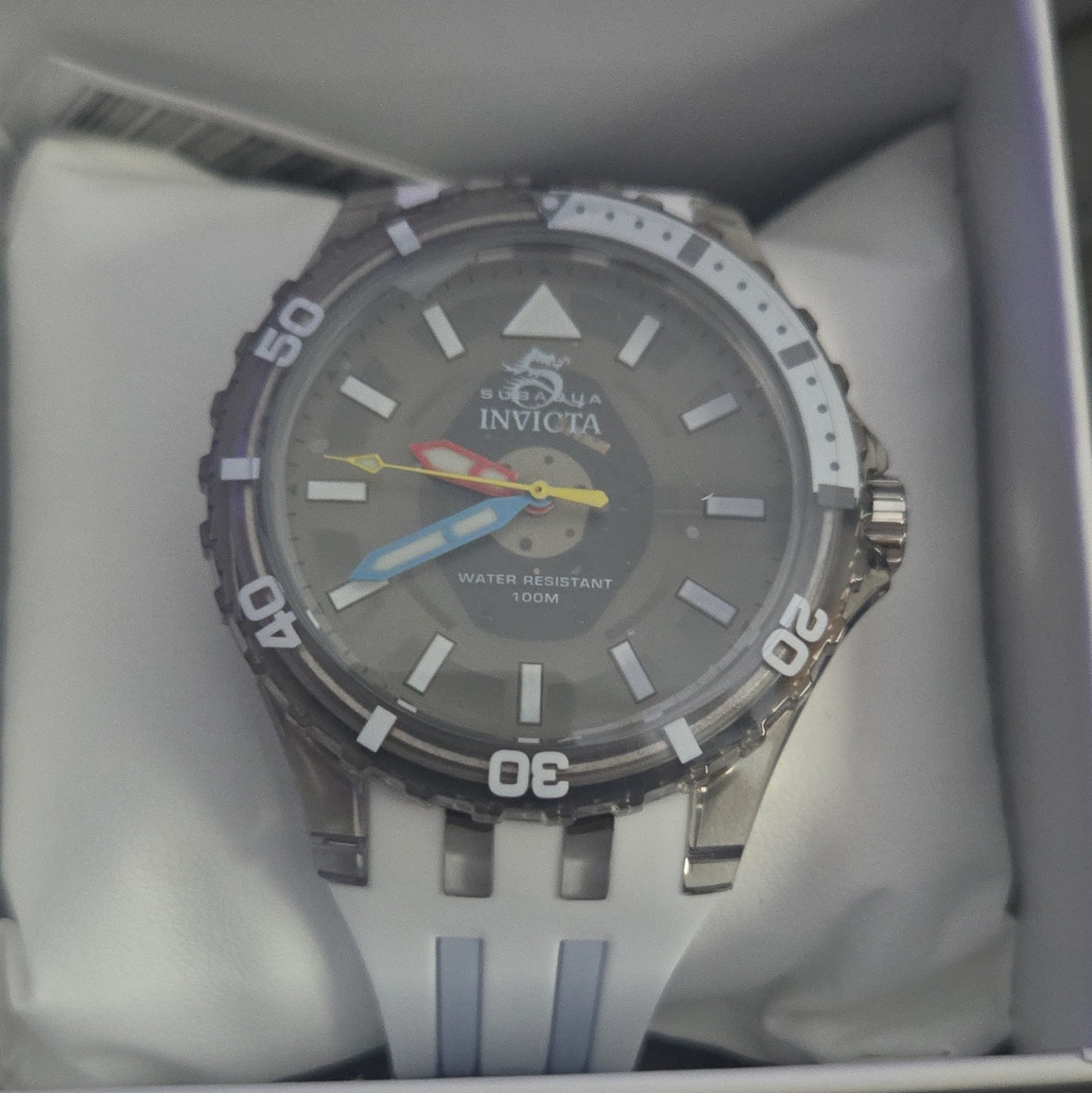 Invicta Subaqua Quartz Diver Watch 100m Rotating Bezel Gray Dial Strap Box