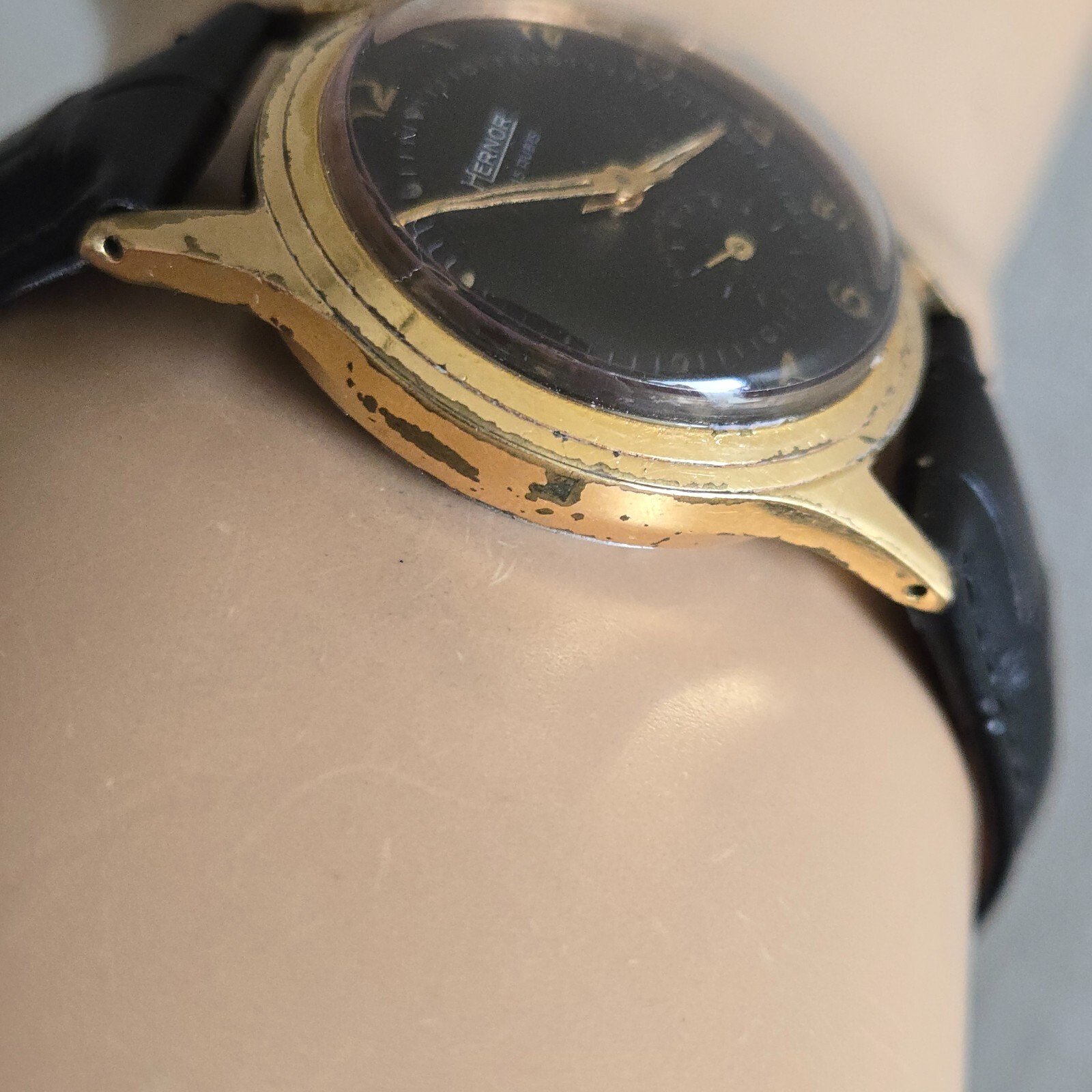 Vintage HERNOR men’s manual winding watch cal.Cupillard 233 15RUBIS swiss 1930s
