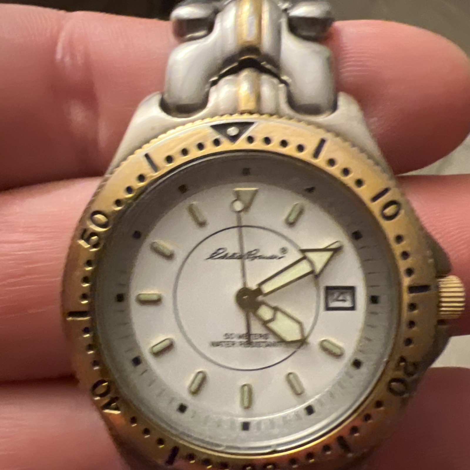 EDDIE BAUER WATCH 42102 GLOWS/ NEW BATTERY 2 TONE WITH DATE/ NICE VINTAGE WATCH