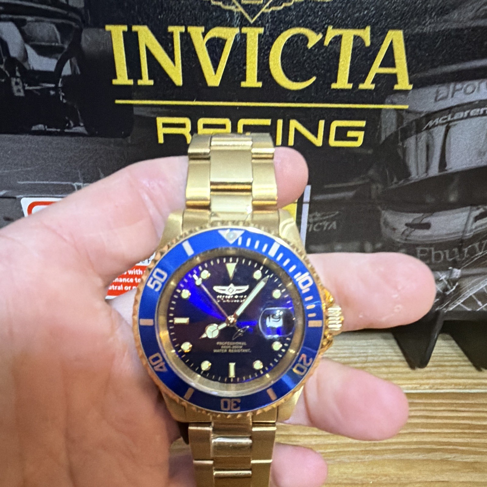 Invicta Pro Diver Men’s Quartz Blue Dial Date Gold Steel Bracelet 200m