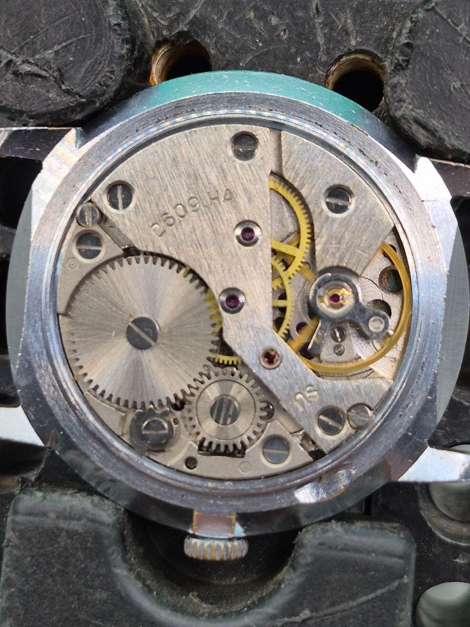 Vintage men’s Raketa wristwatch. 2609 HA Made in the USSR.