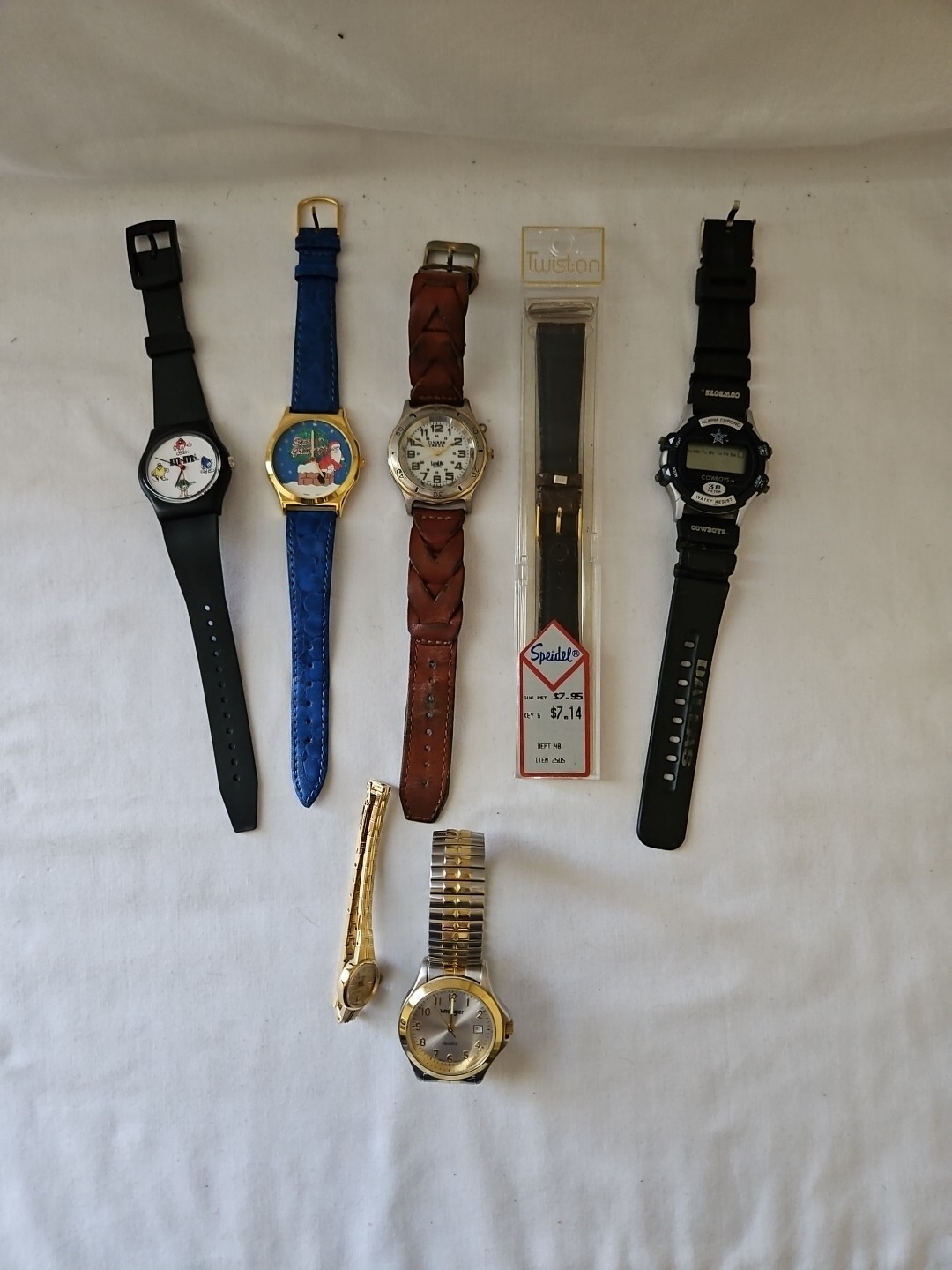 Vintage Various Brands Watch Lot. Selling As Is For Parts Repair. UNTESTED
