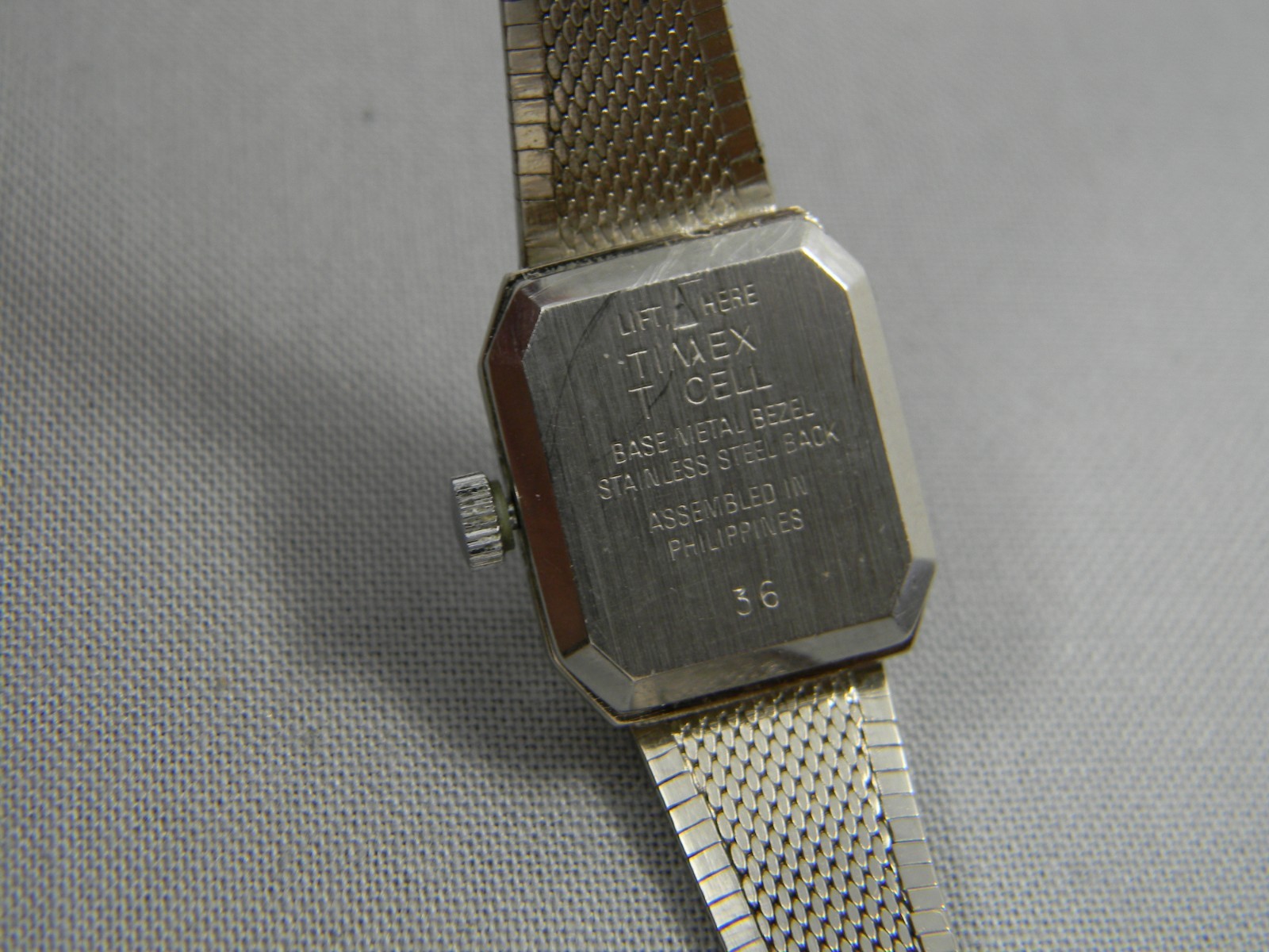 Vintage Timex Watch Women Dainty 16mm Adjustable Band New Battery 5″ to 6.5″