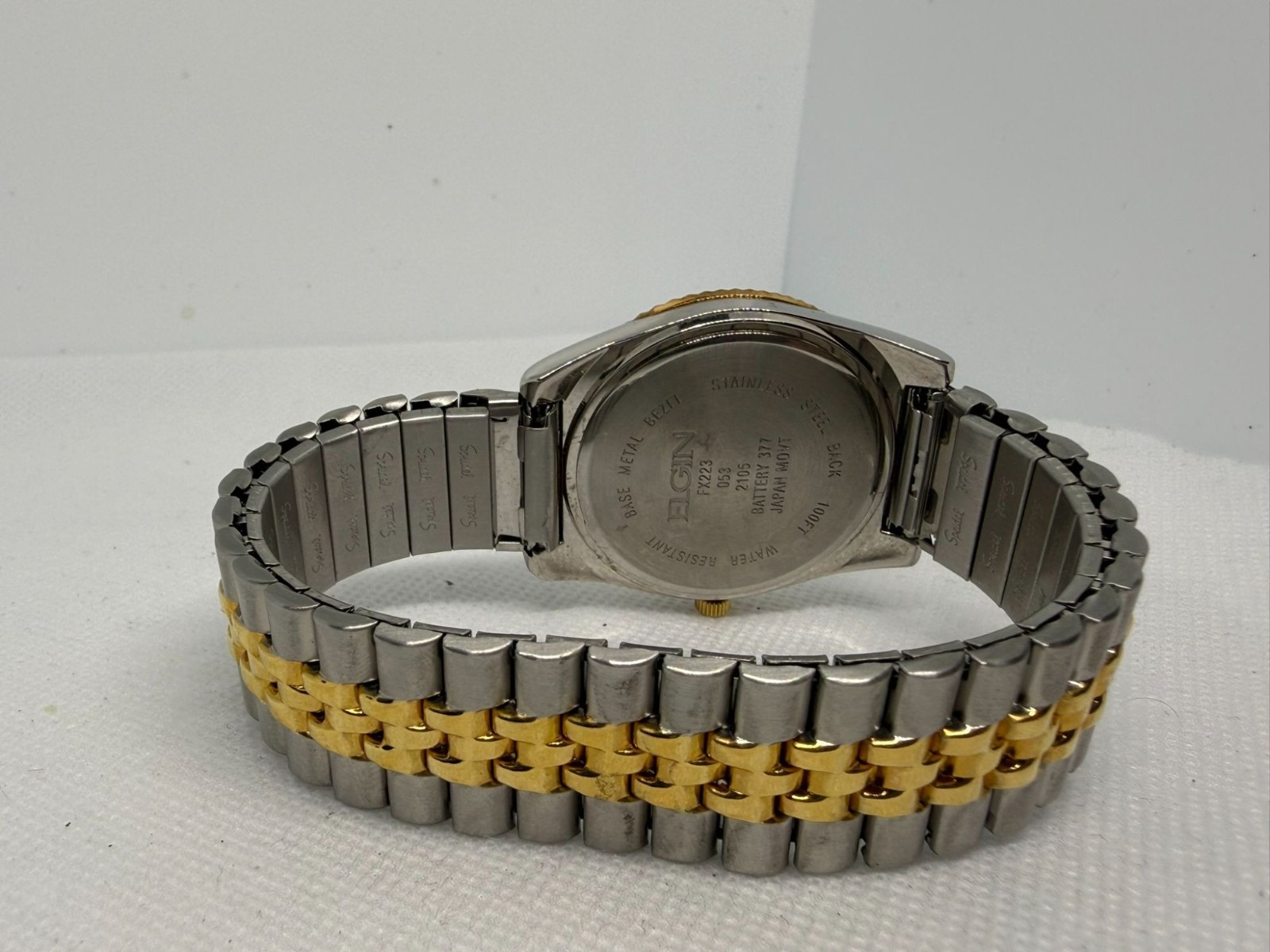Elgin Men’s President-Style Day-Date Watch Two-Tone Fluted Bezel Silver Dial