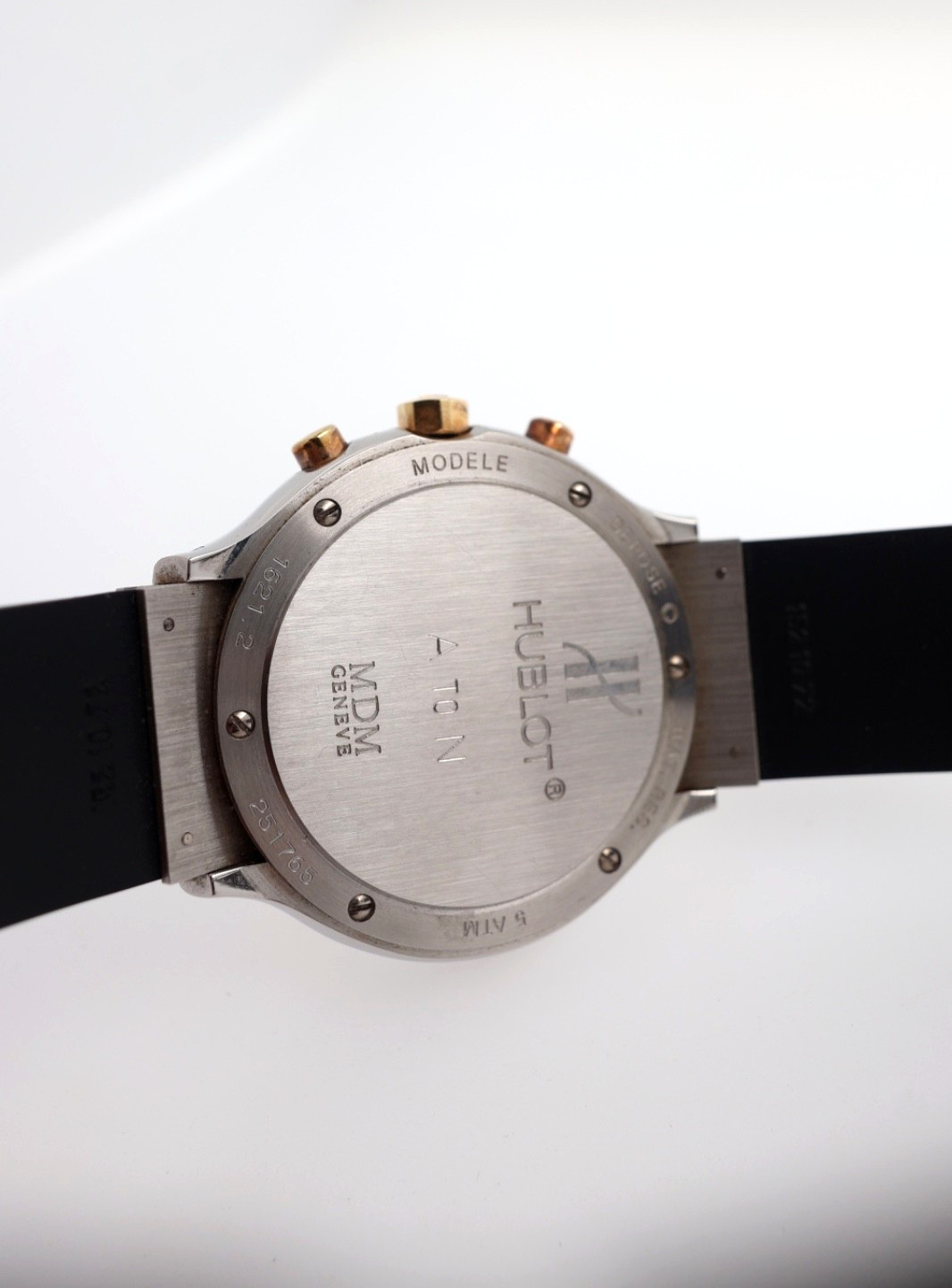 Hublot MDM Geneve Chronograph Mens Quartz watch 37mm Ref. 1621.2