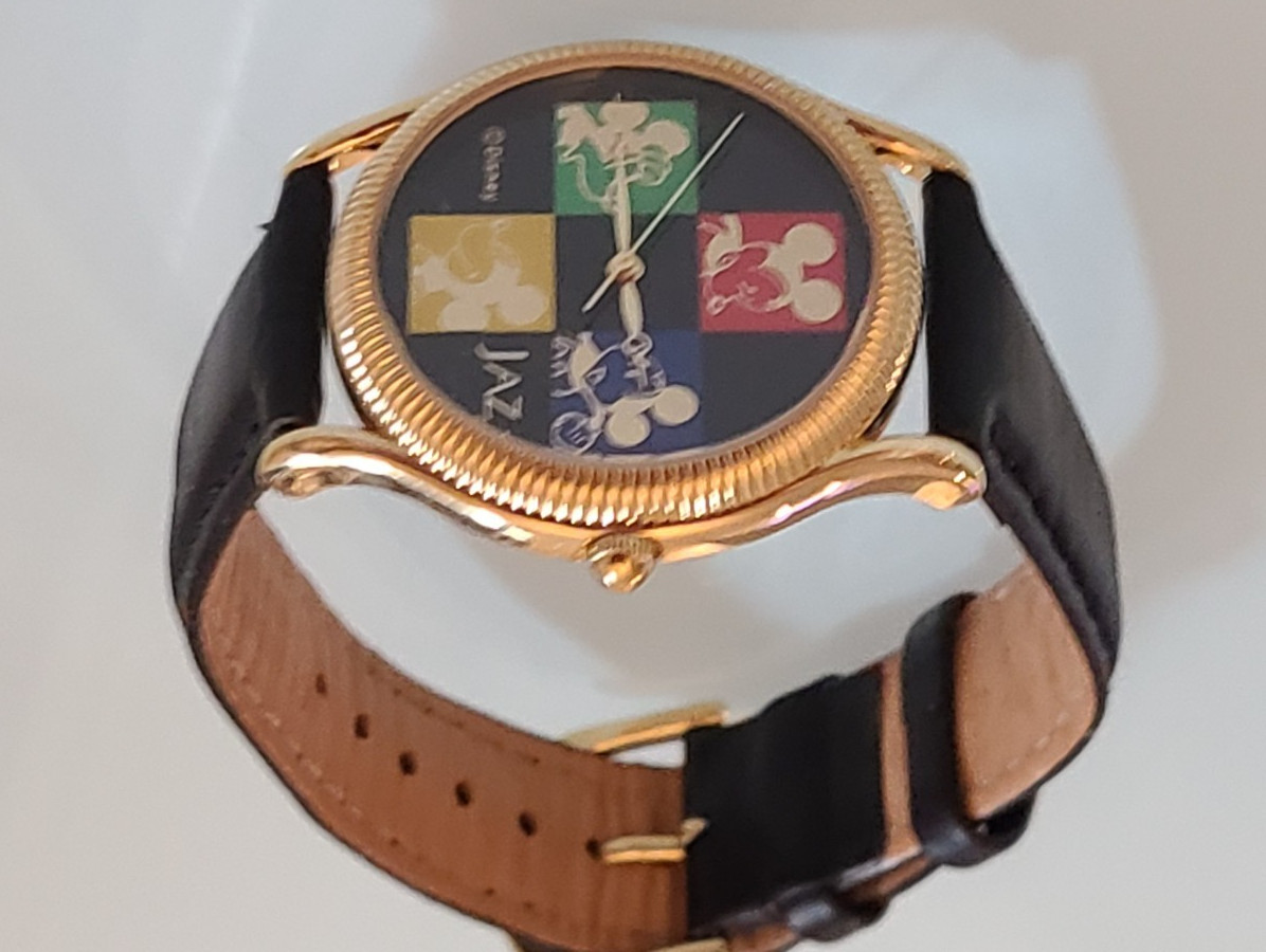 Vintage JAZ Disney Mickey Mouse Pop Art Color Block Watch Y121-X030 Working