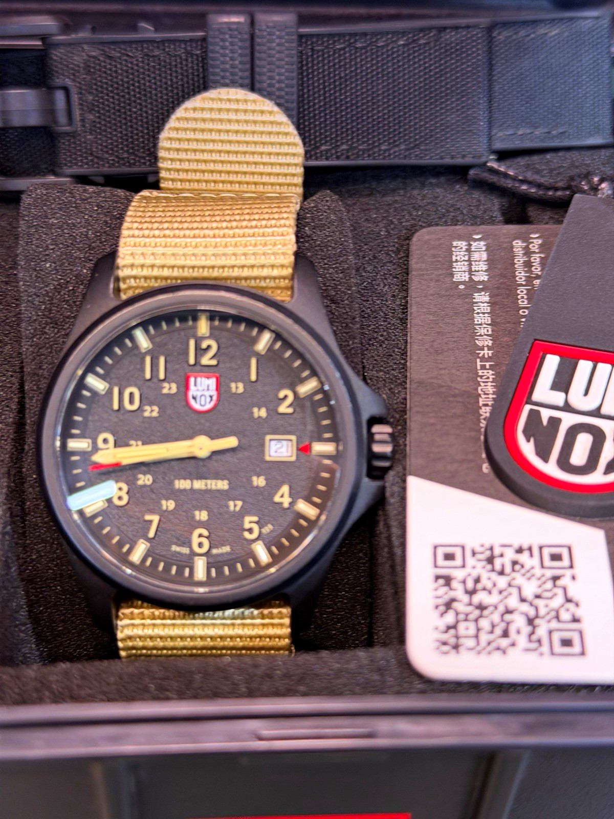 Luminox Atacama Field Quartz 43mm Black Dial Carbon Case Beige Nylon 100m