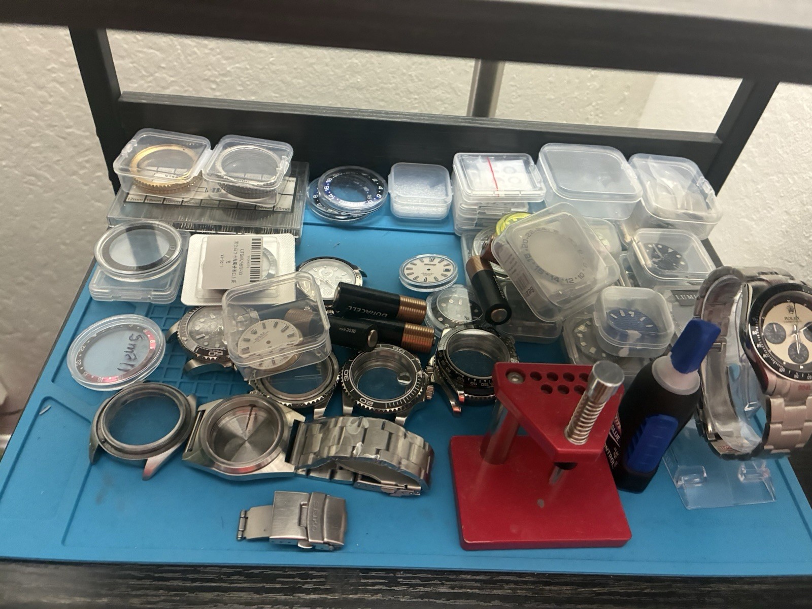 Watch Repair Service. Replica Watch Specialist. China Made Watch Repair.