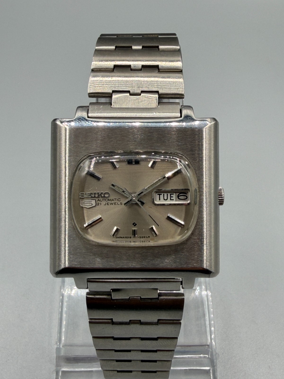 Vintage Seiko 5 Automatic 6319 Japan 21 Jewels Cream Dial Day Date 1970s