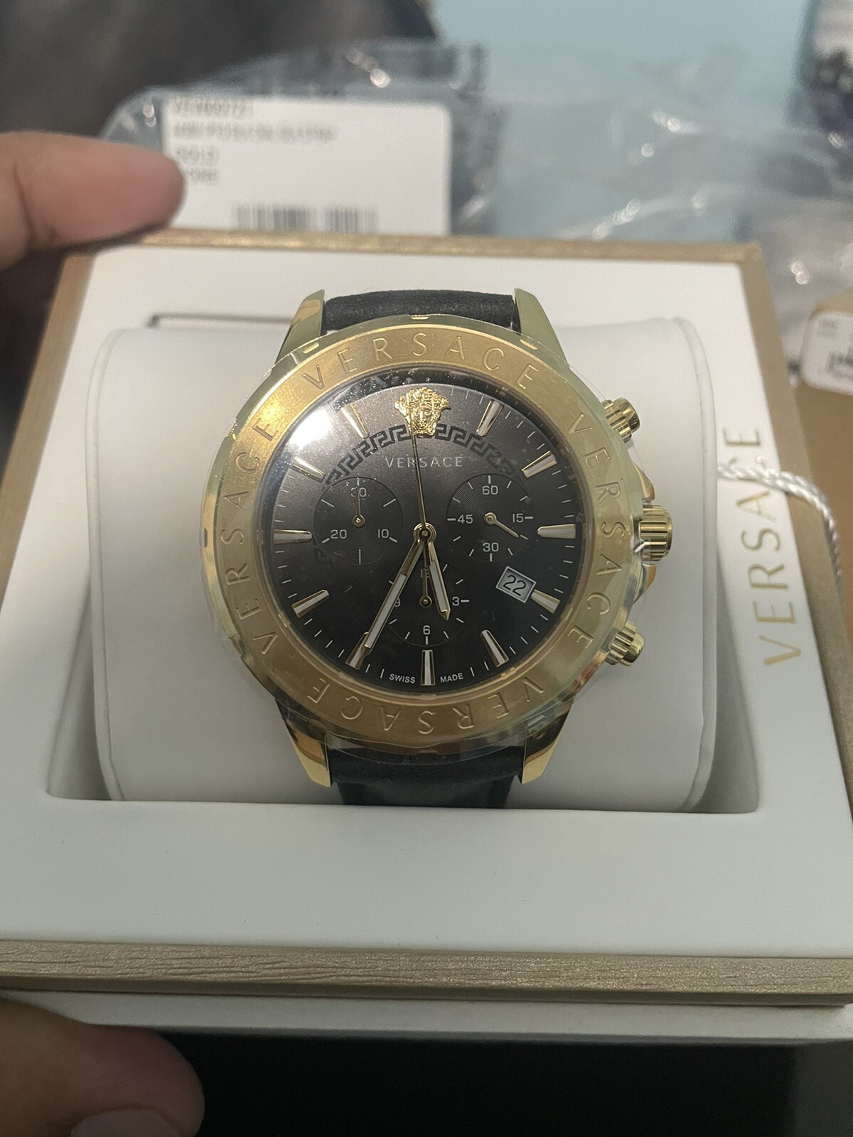 Versace Mens Gold 44 mm Chrono Signature Strap Watch VEV600721