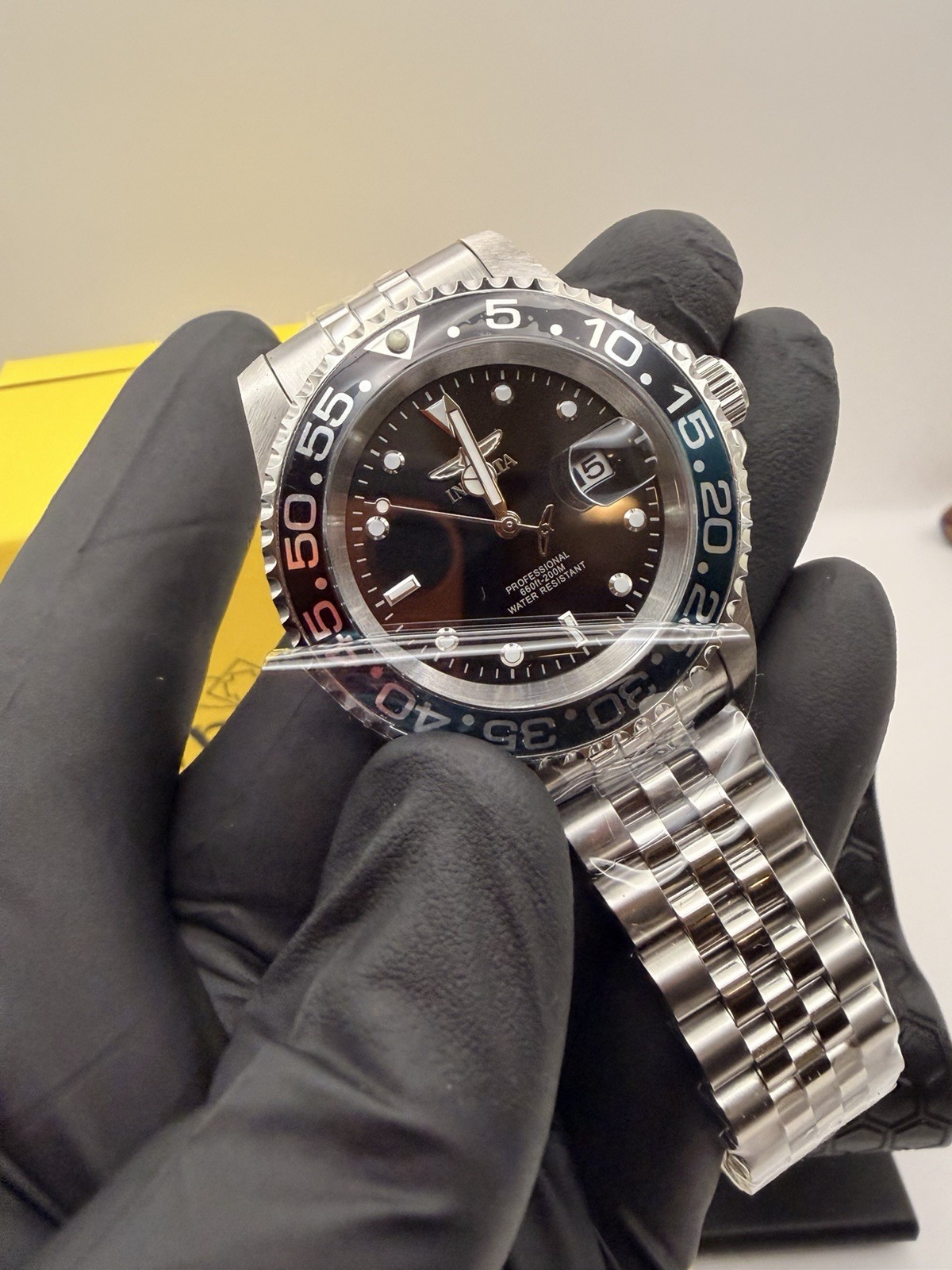 Invicta Pro Diver Dorsalcraft Men’s Watch – 40mm, Steel (34104).