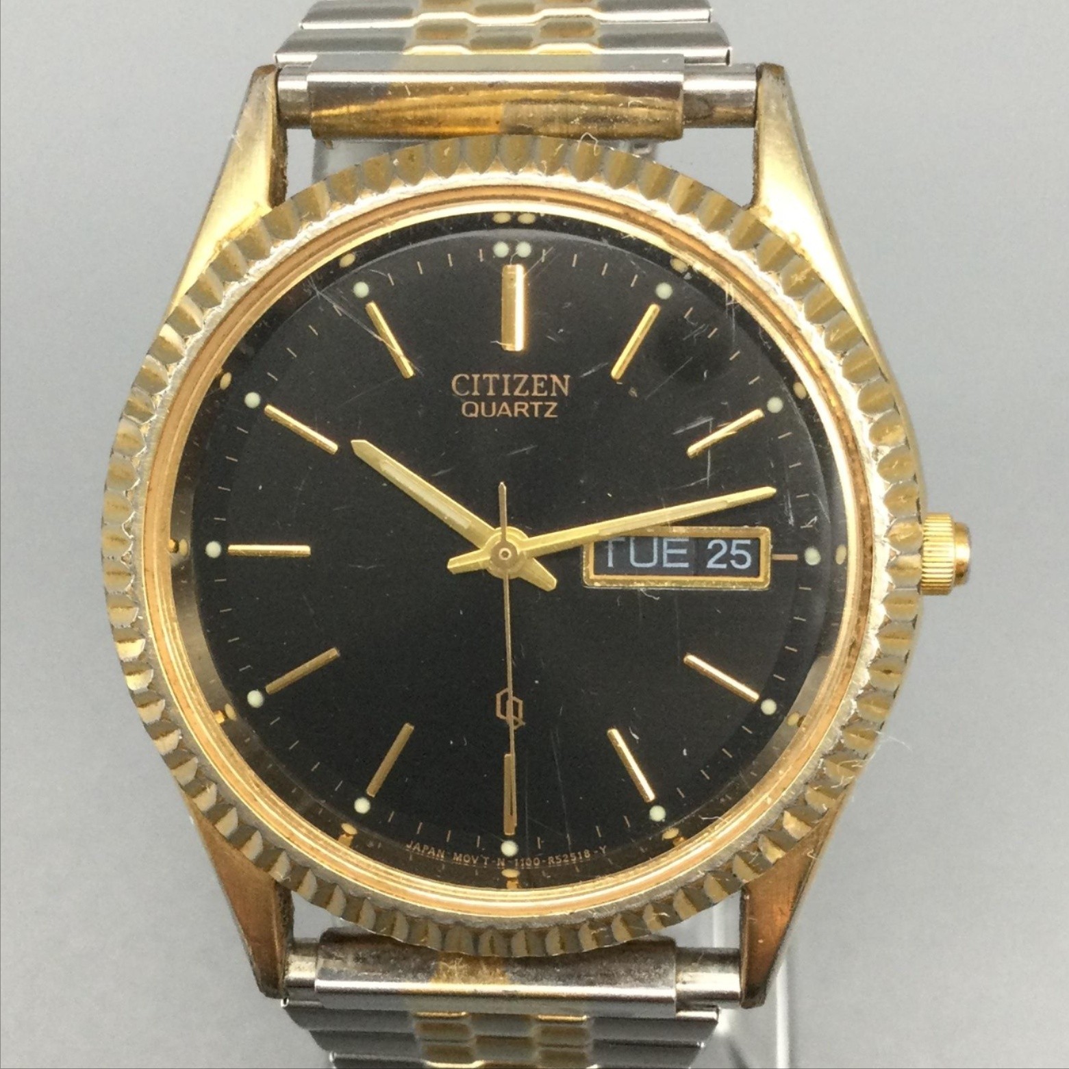 Citizen CQ Presidential Watch Mens 35mm Fluted 1102-R12543 Day Date New Battery