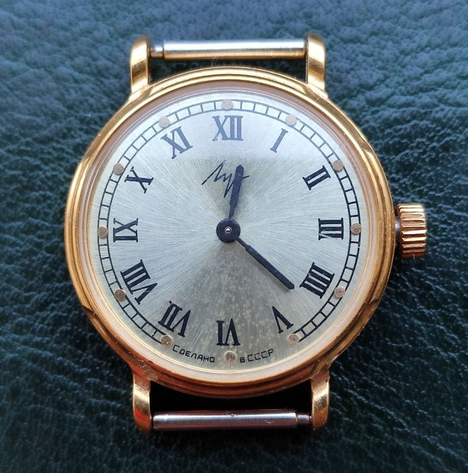 VINTAGE LUCH USSR Ladies Watch Roman Dial Gold Plated AU Soviet Mechanical WORKS