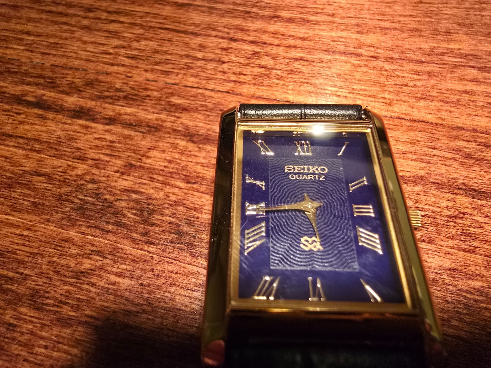 Seiko slim quartz classic blue face gentlemen’s classic watch