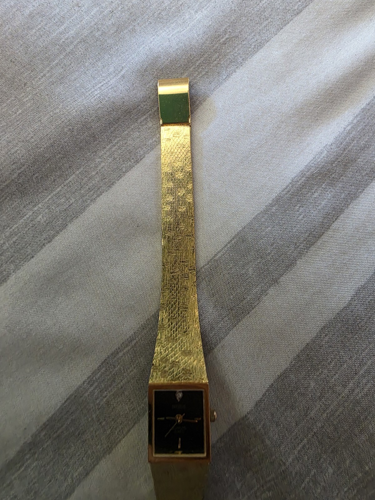 Vtg 1989 BENRUS Tank Diamond Women’s 18mm Quartz Watch Gold Case Bracelet Black