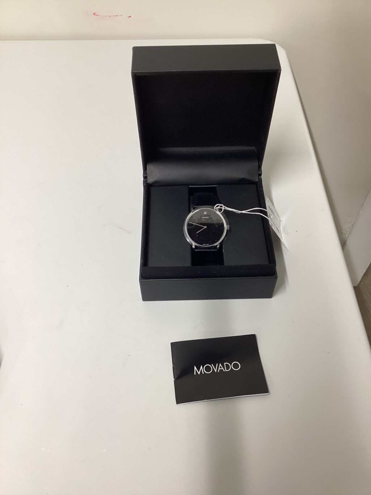 Movado Museum Signature Watch Men Size 40mm New Model 0607589
