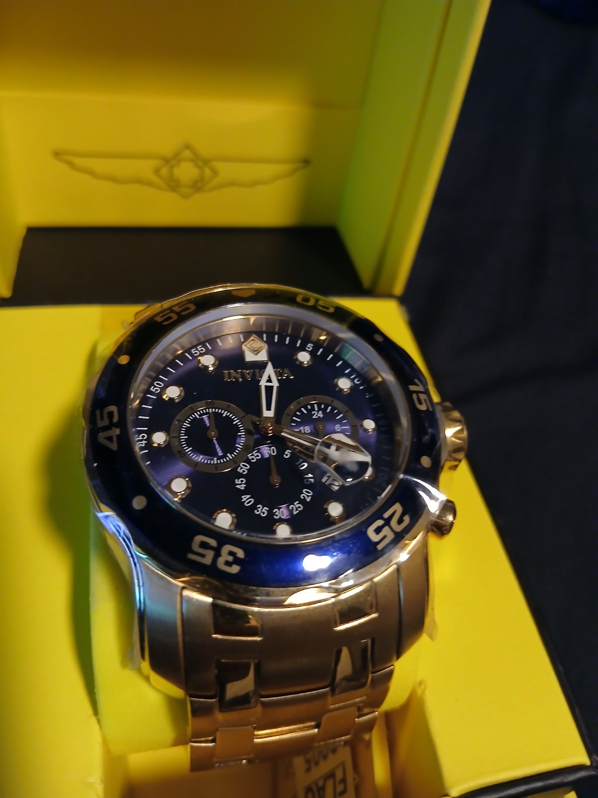 Invicta Pro Diver SCUBA Men’s Watch – 48mm, Gold (0073)