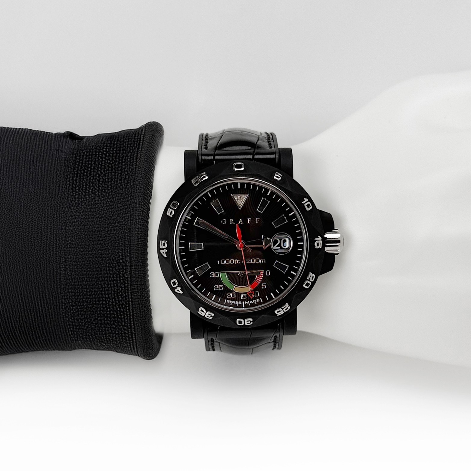Graff Scubagraff Date Diver SG47DLCWGB White Gold Black DLC Titanium Wristwatch
