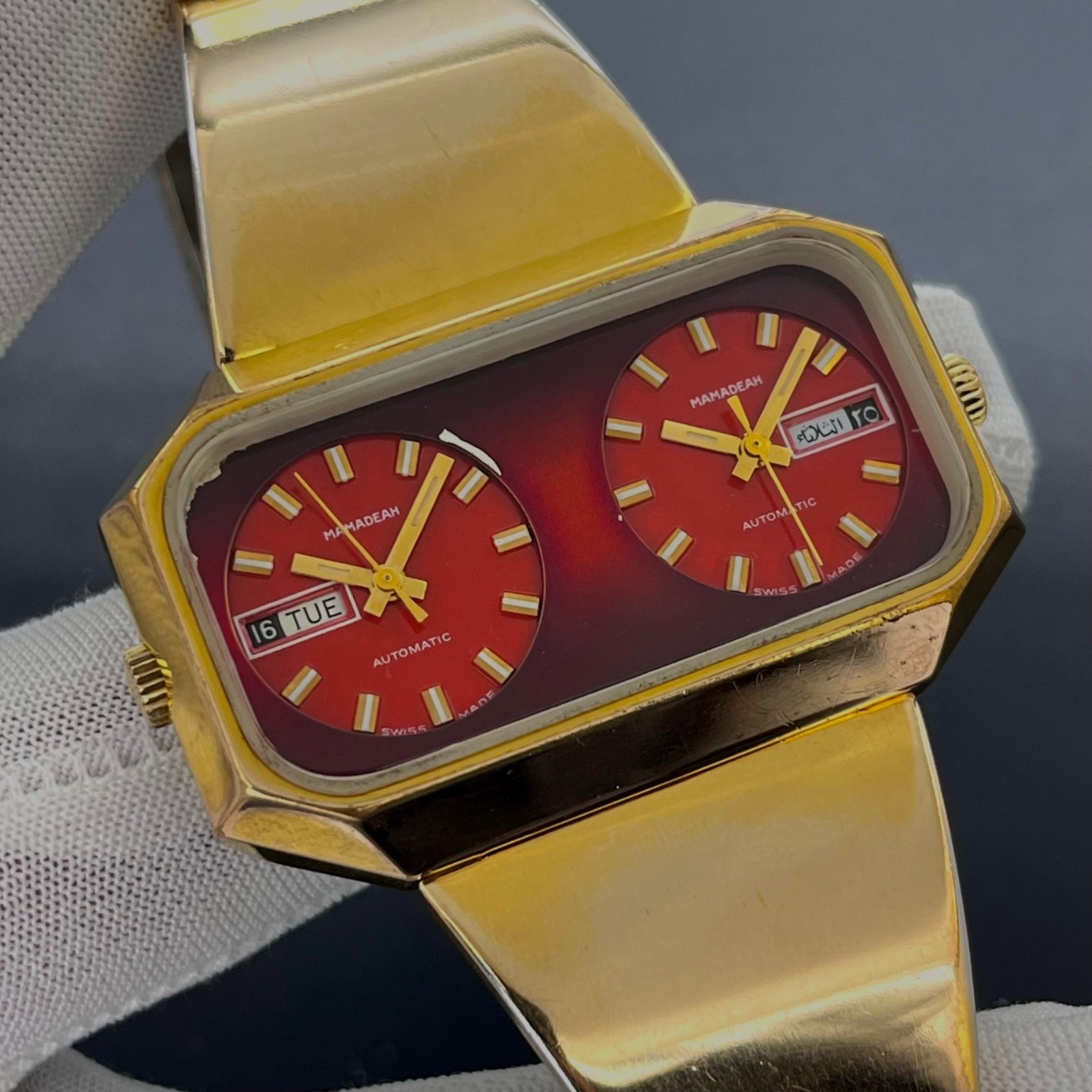 Vintage Mamadeah Automatic Red Ruby Double Dial 42 Jewels Swiss Men’s Watch 5024