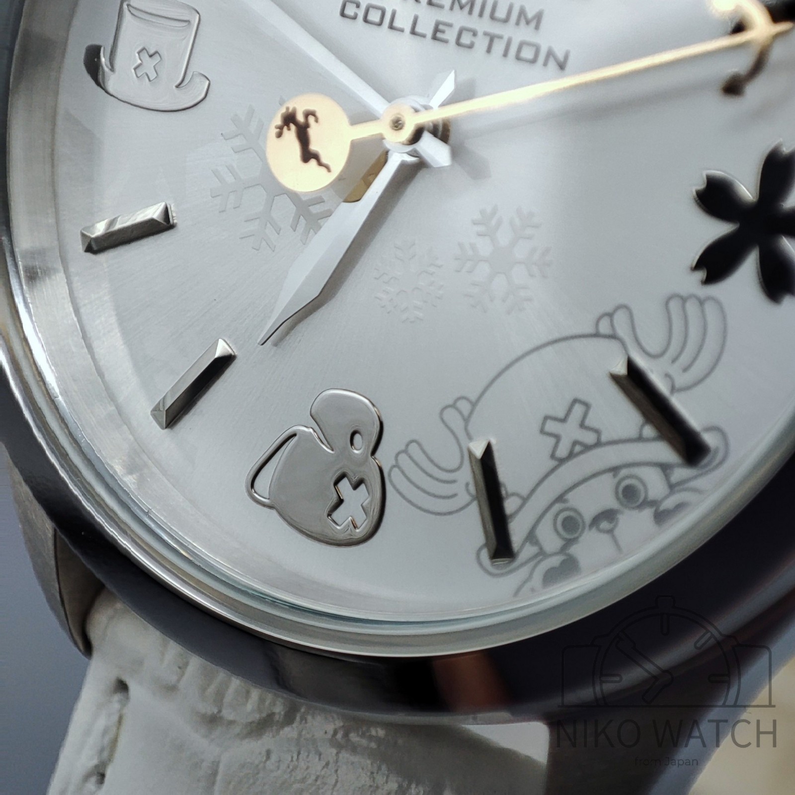 One Piece Chopper Watch Sakura no Kioku Premium Collection Japan LTD [Excellent]