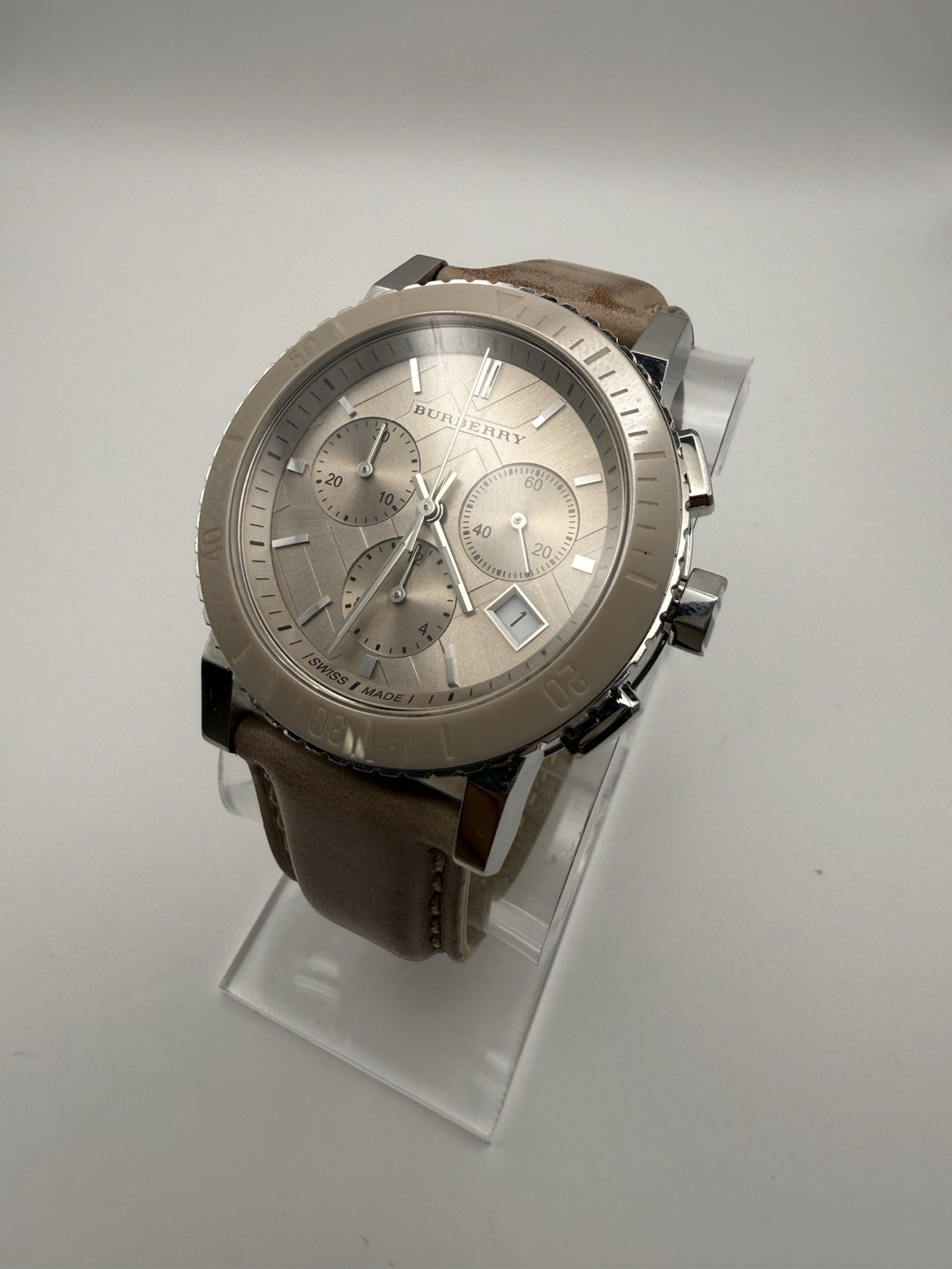 Burberry The City BU9702 Chronograph Leather Strap Quartz
