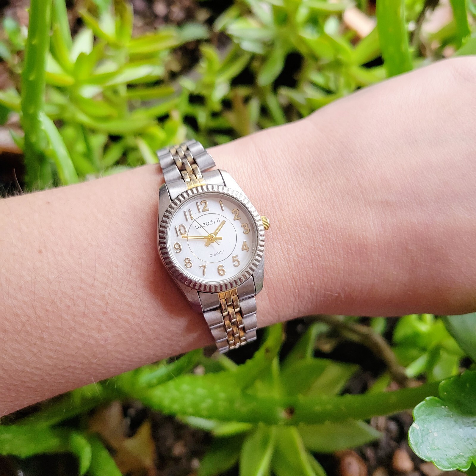 Classic Watchit Quartz Classic Gold & Silver Watch