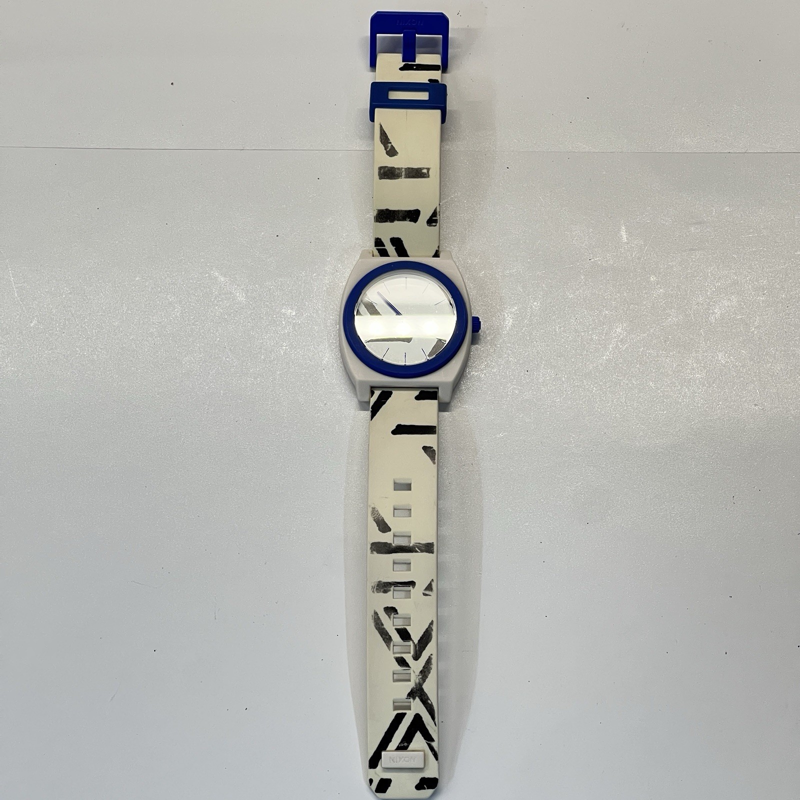 Nixon Minimal Time Teller Blue/white Polycarbonate Silicone Band Watch 40 mm
