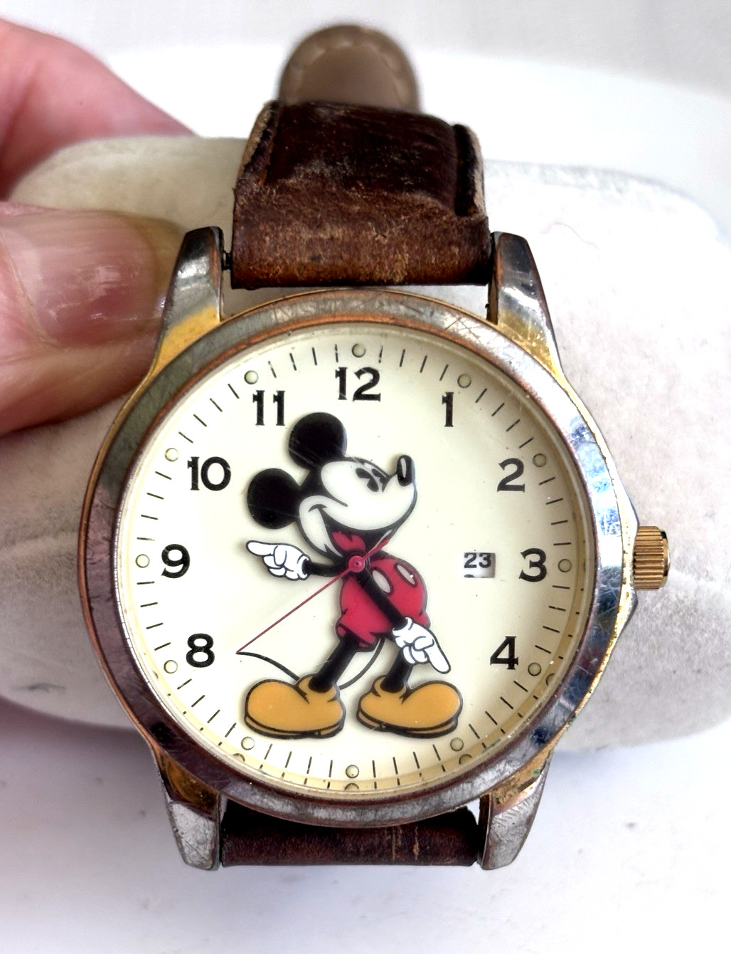 Adult Fit Mickey Mouse Watch, Date Window, Brown Leather Band, New Battery & Ban