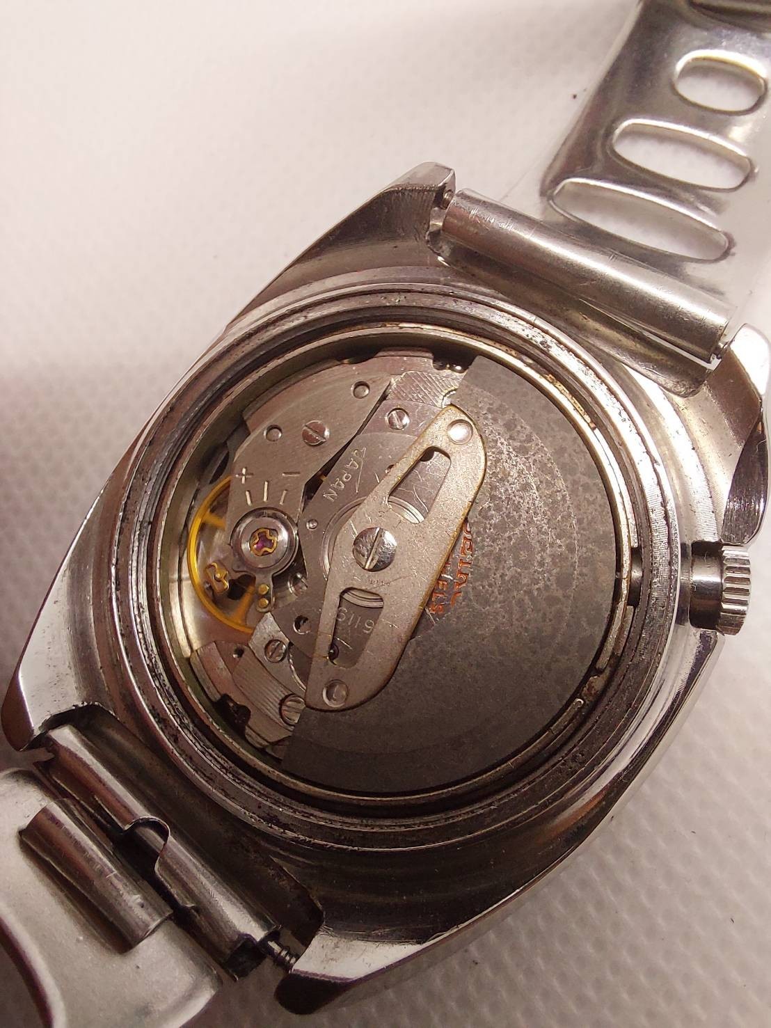 Vintage Seiko 5 Sports 6119 Automatic Blue Dial – Inner Bezel Non-Rotating.
