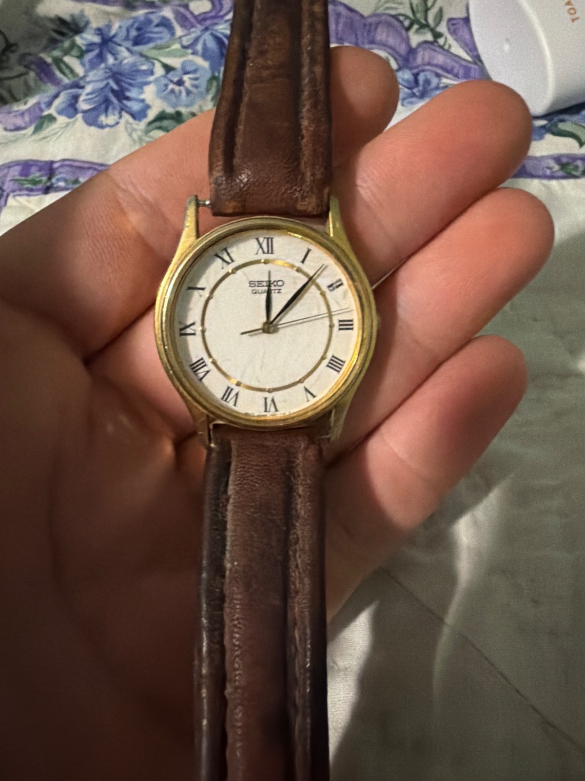 seiko women’s dress watch gold color, quartz movement