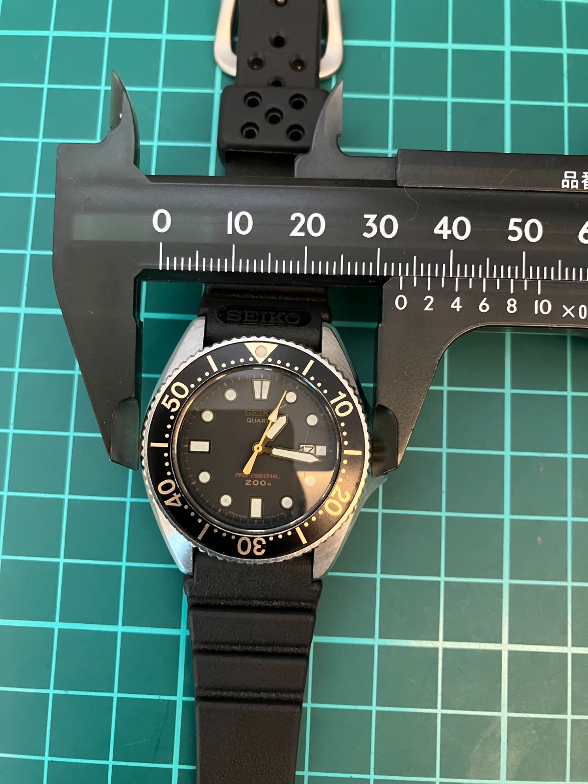 🎦Vintage 1988 [Exc+5] SEIKO 2A22-0170 Diver Black Qz 33mm Unisex Watch JAPAN