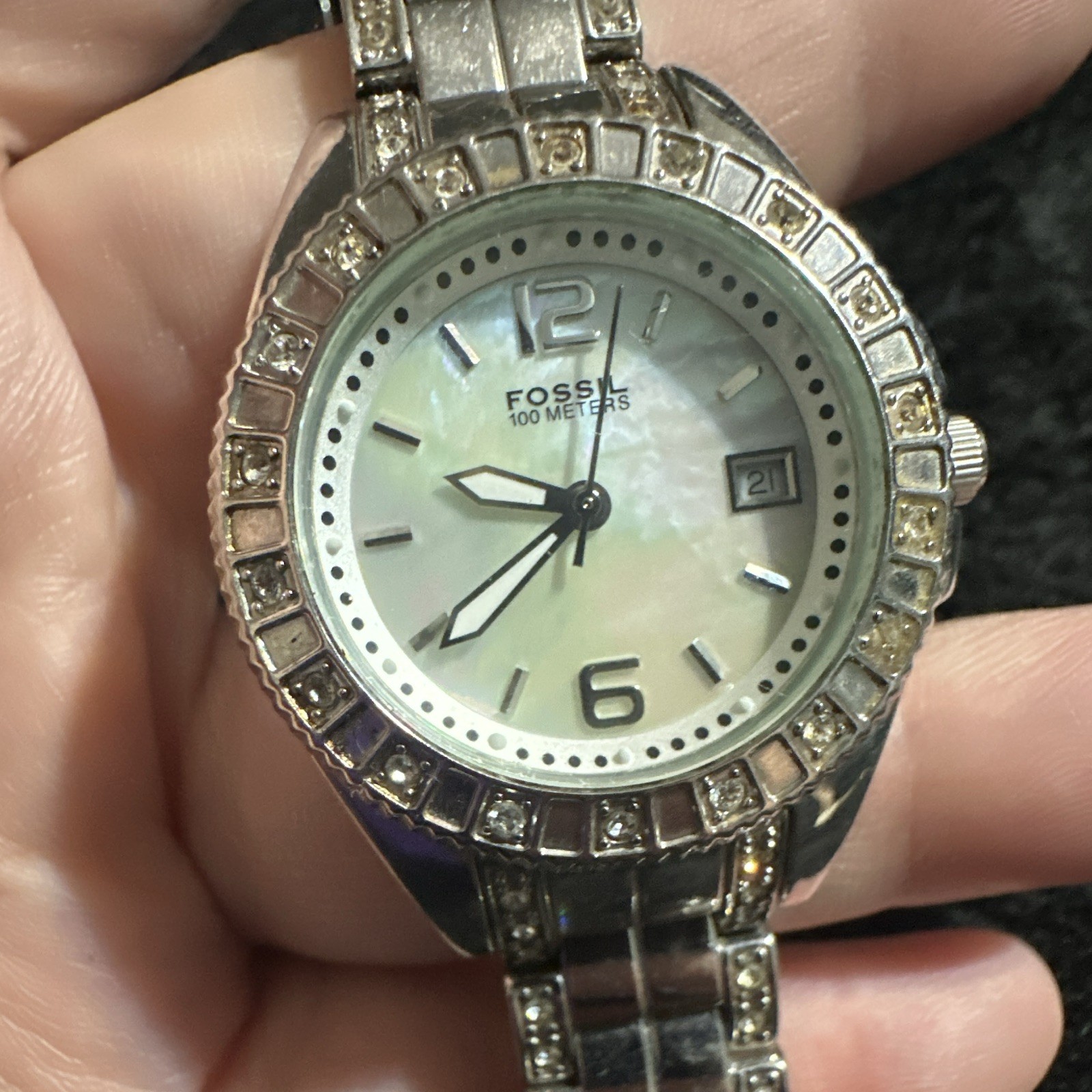 Fossil Women’s Analog Quartz Mother of Pearl Dial SS Bracelet Date 100m