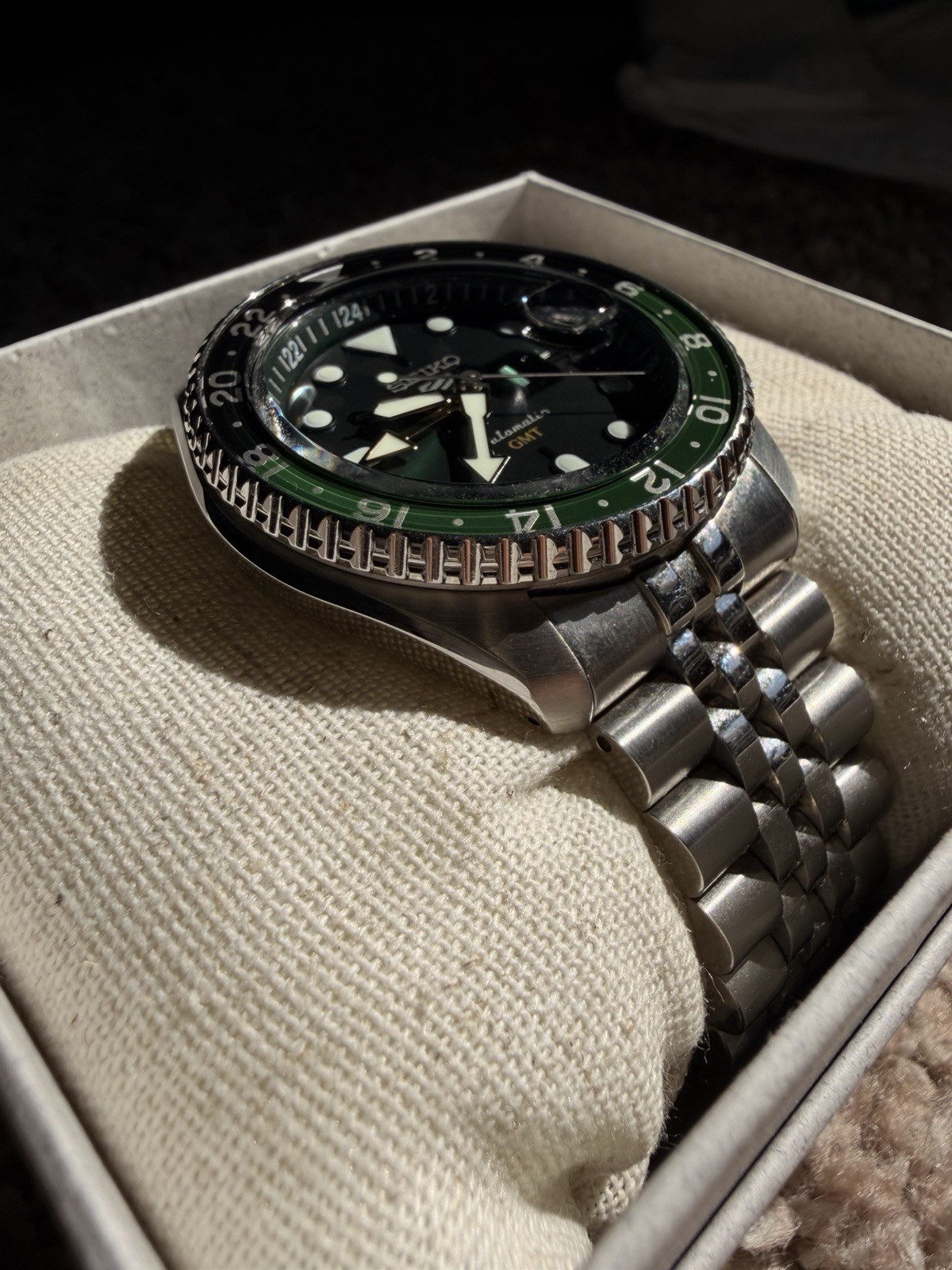 Seiko 5 GMT Automatic Watch Green Dial SSK035
