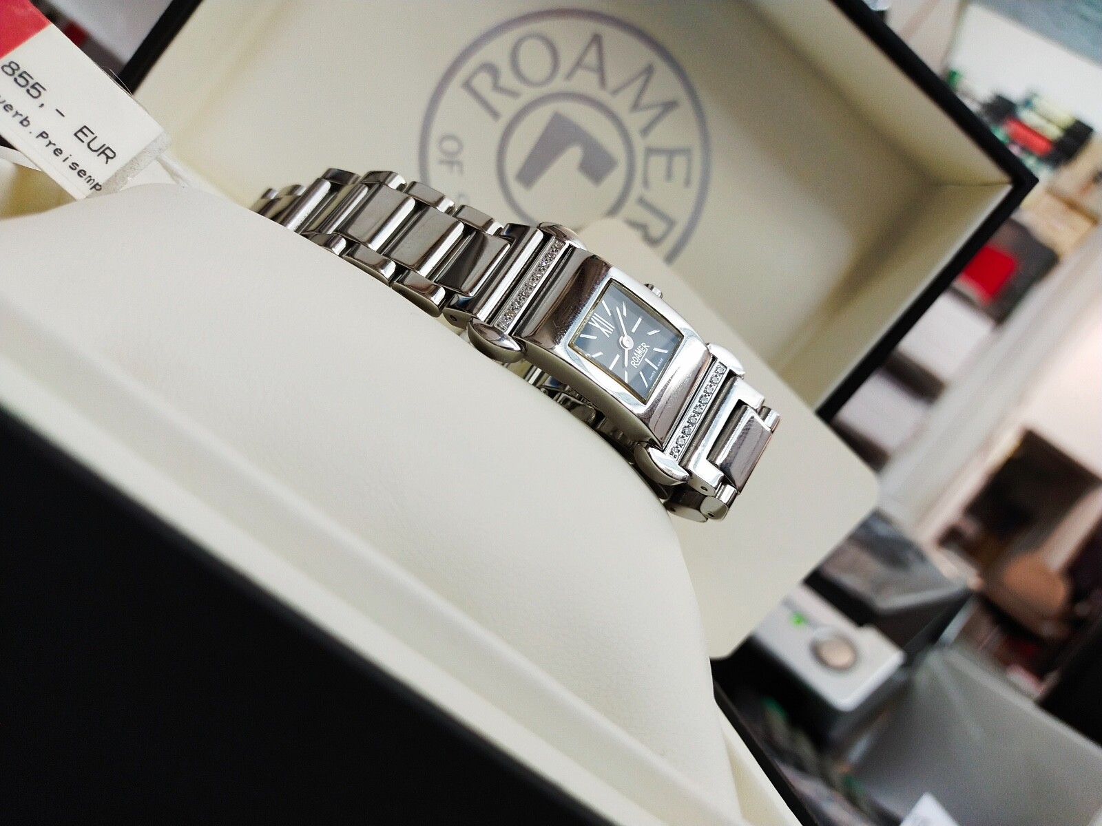 Roamer Watch Dreamline Luxury 18 Diamonds Swiss Made Folding Clasp 637.953