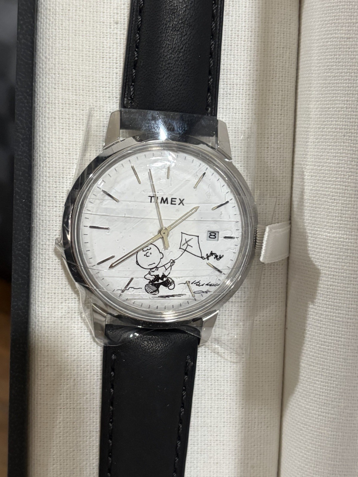 Timex Marlin Automatic x Peanuts Charlie Brown Edition (Model: TW2U71200)