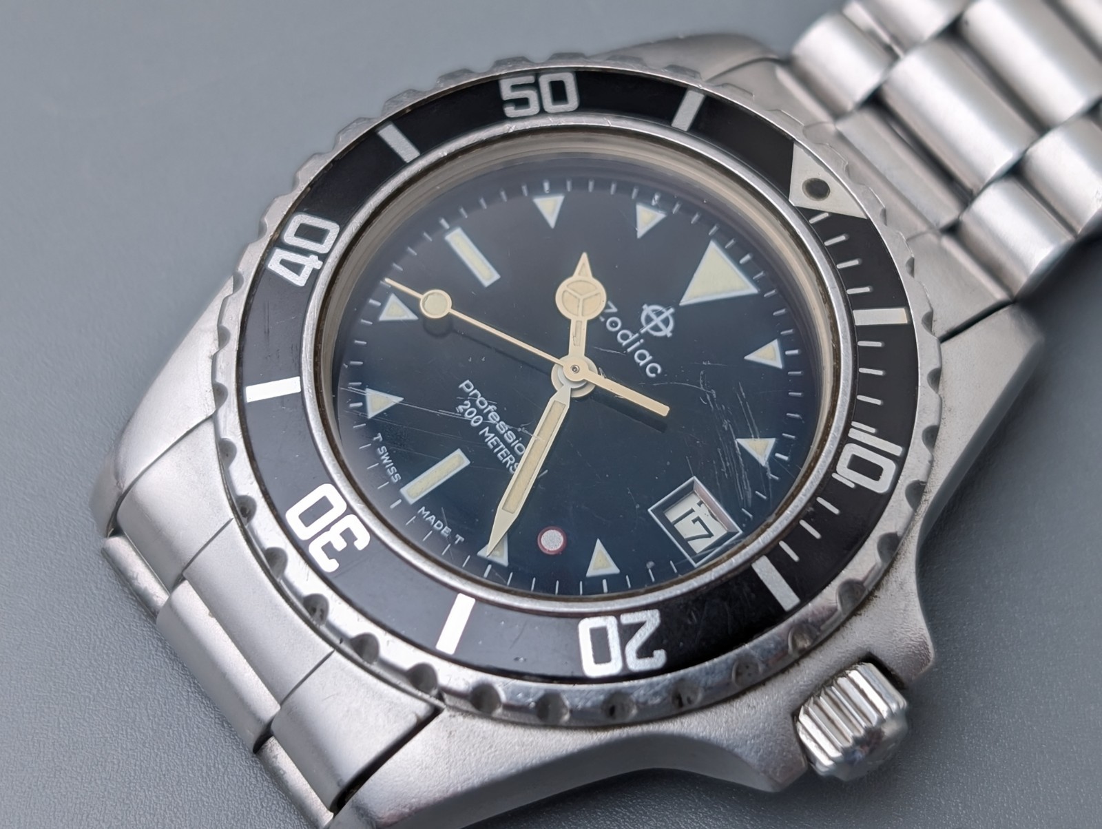 Zodiac Professional 200m 213.21.05 Quartz Men’s Watch Vintage 35mm