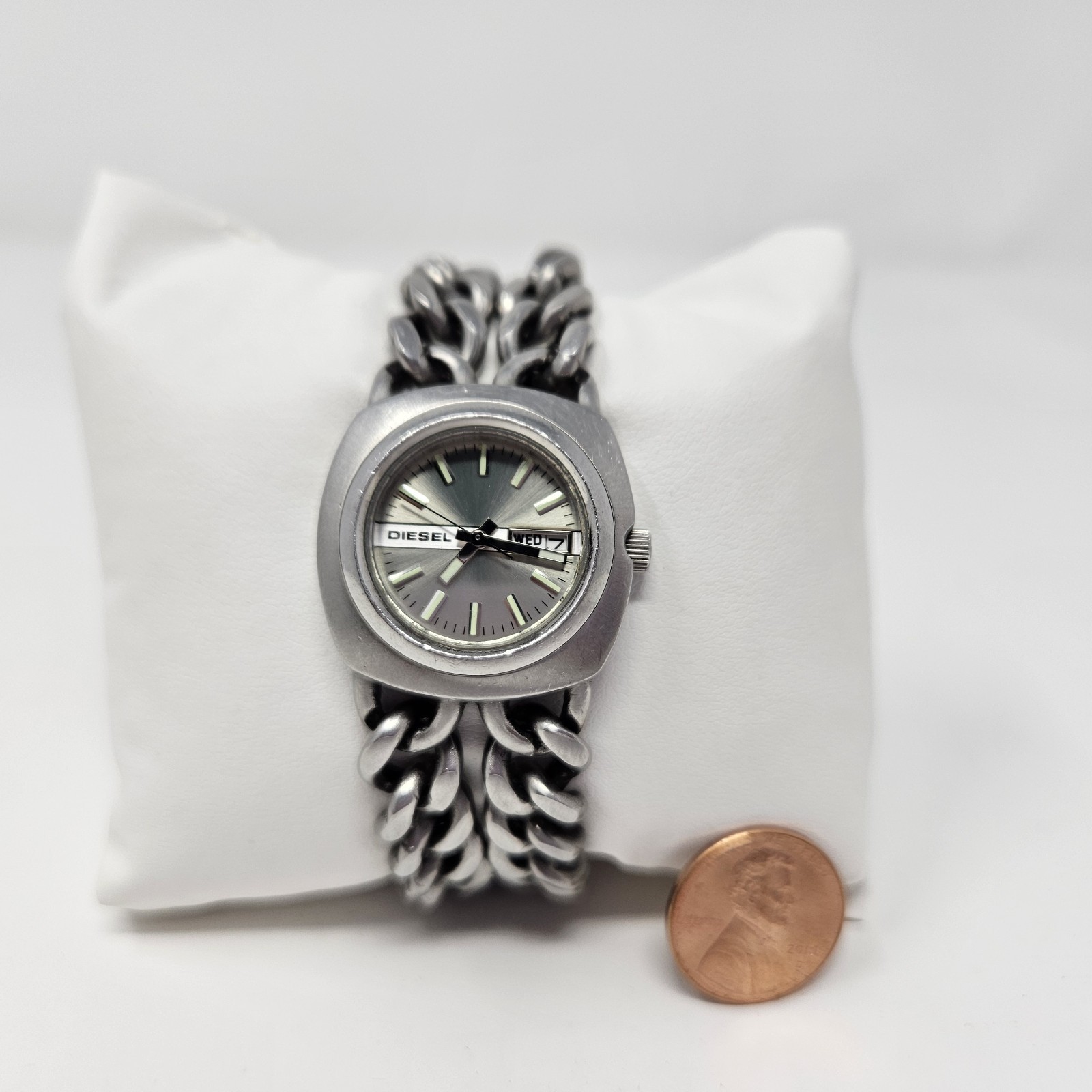 Vintage Diesel DZ-2086 Women’s Dual Chain Quartz Watch Japan 10 BAR Rara!!!