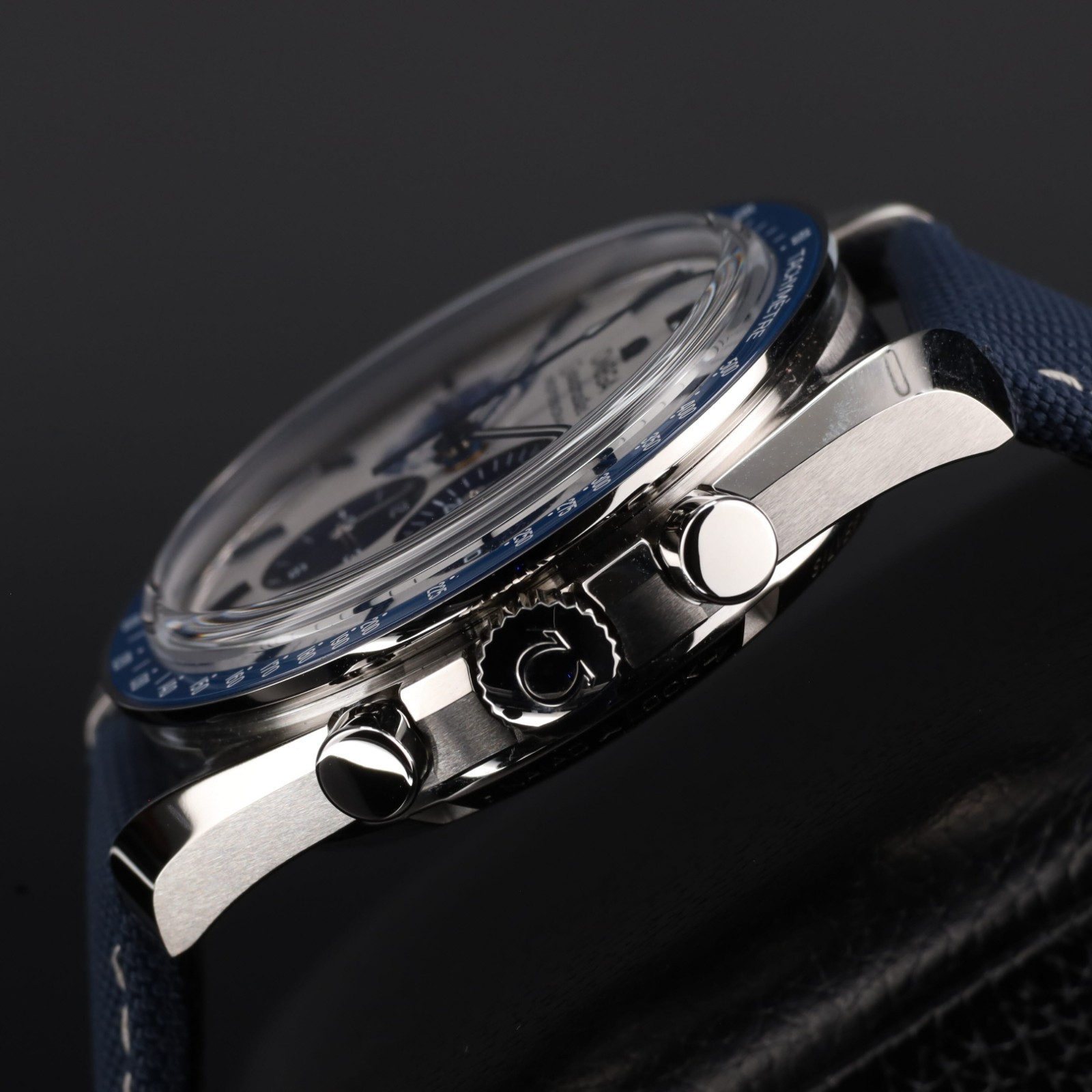 OMEGA Speedmaster Anniversary Series 310.32.42.50.02.001 “Silver Snoopy Award”