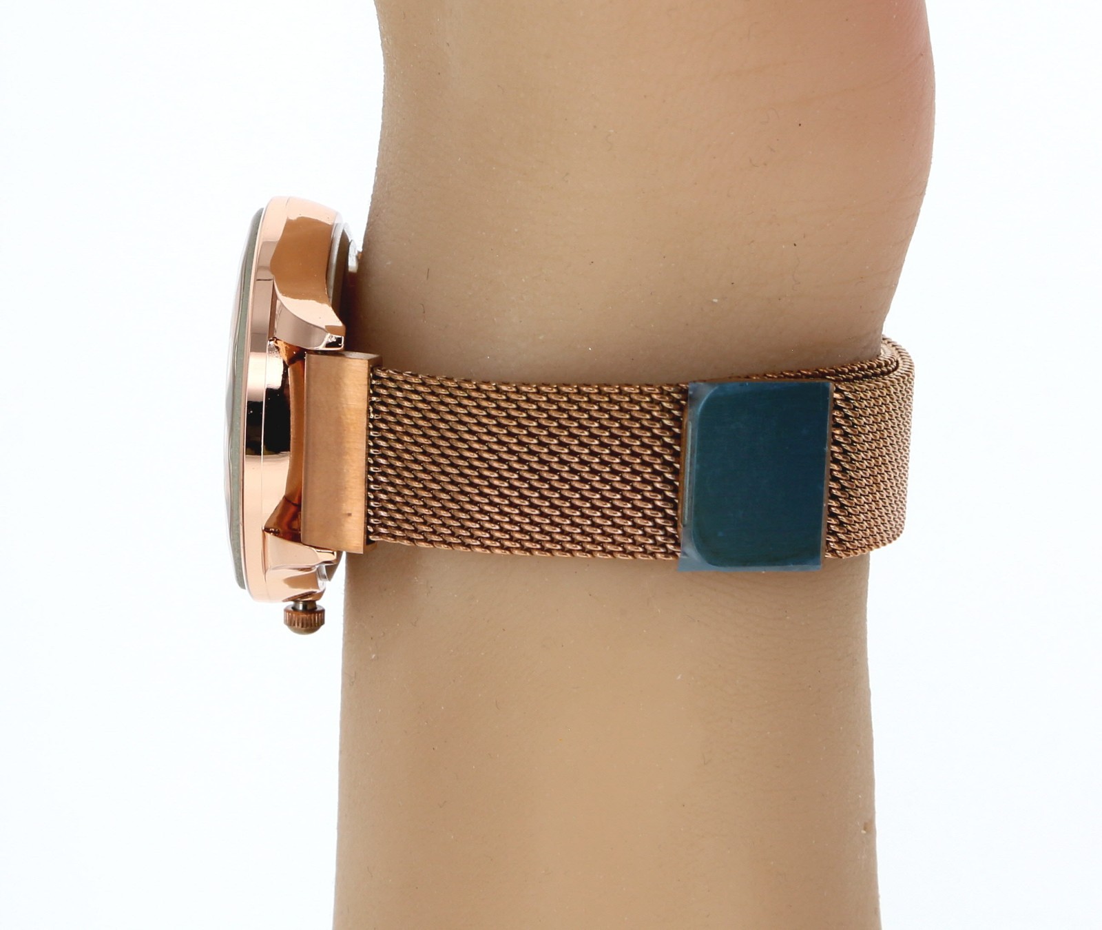 Women’s Rose Gold metallic Finish Easy to Use Magnetized Mesh Band